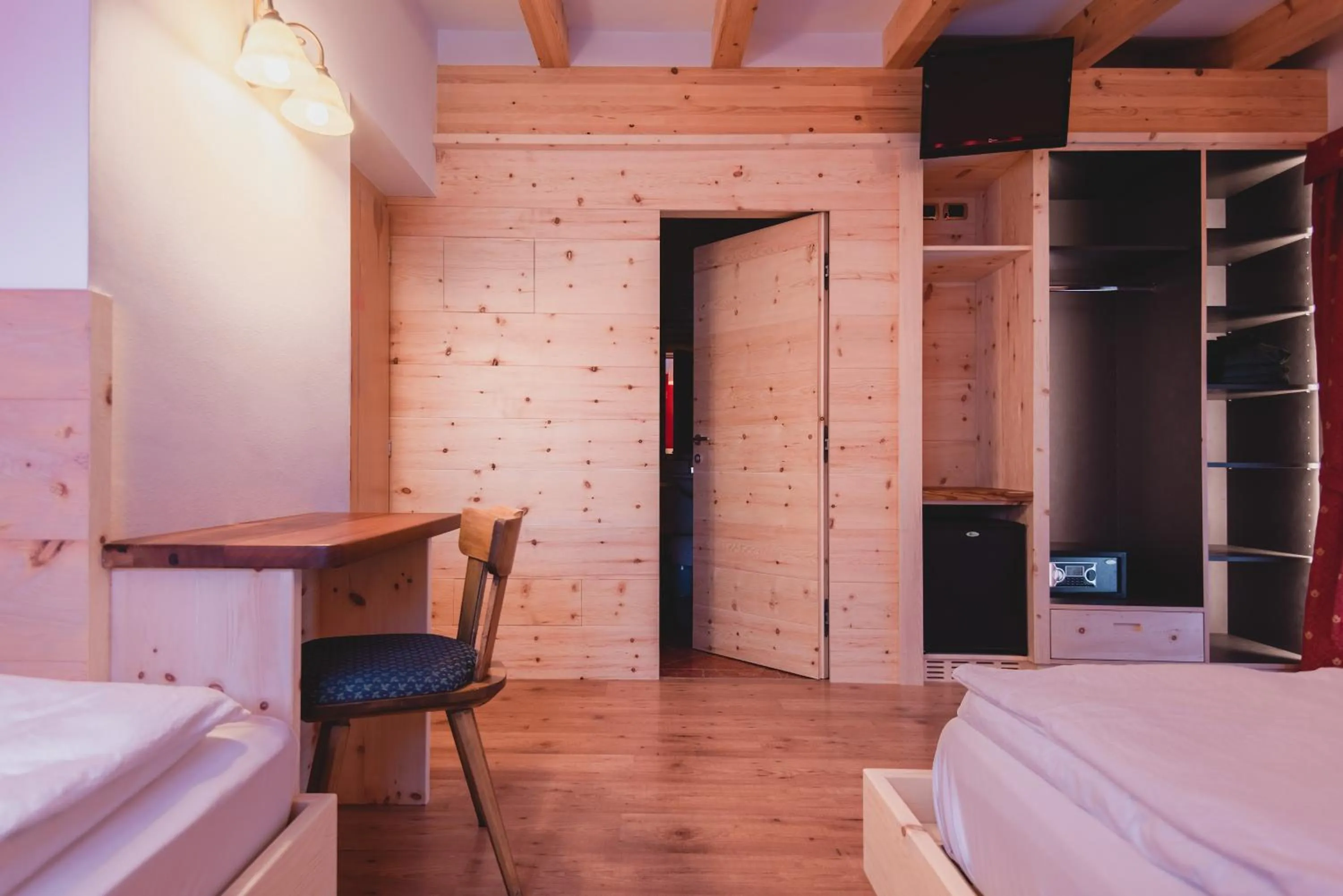 Bedroom in Hotel Zirmes