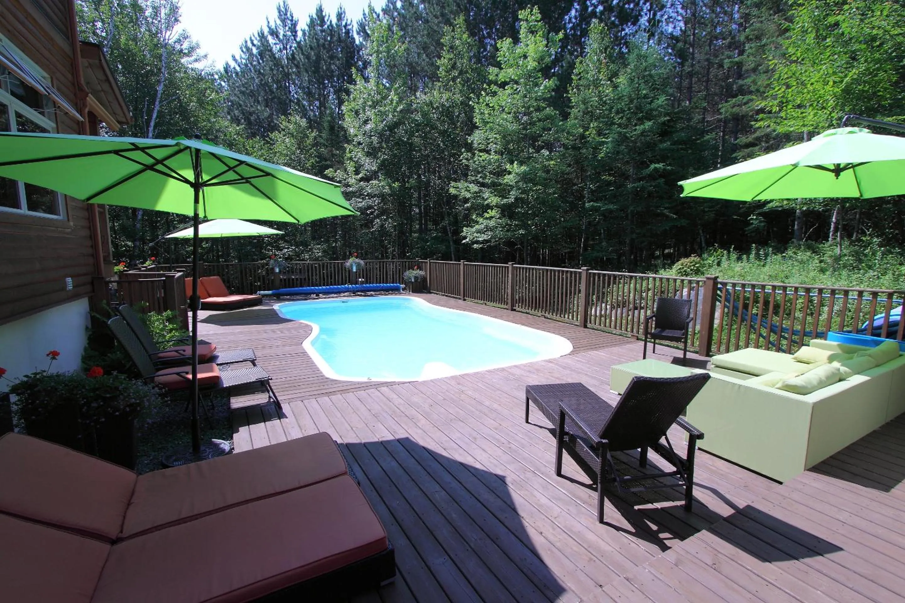 Pool view in Escale du Nord