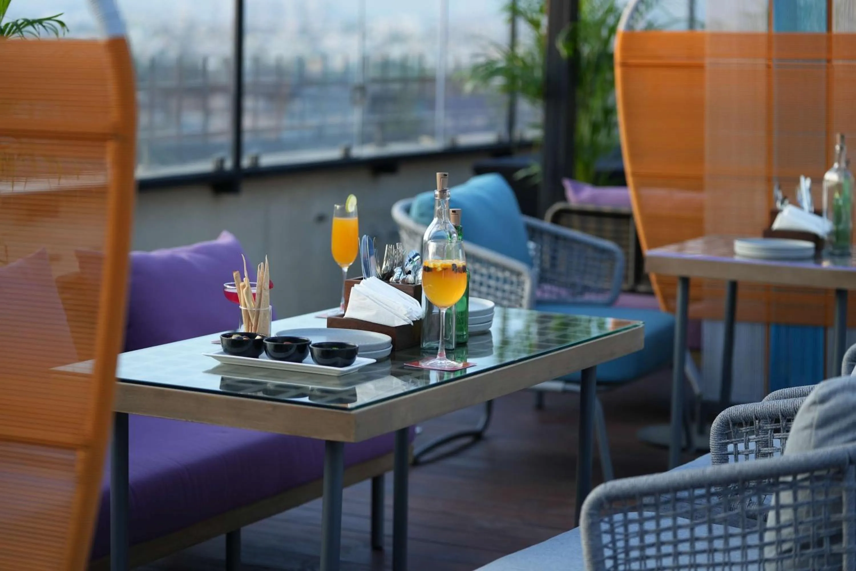 Restaurant/places to eat in Hilton Chennai