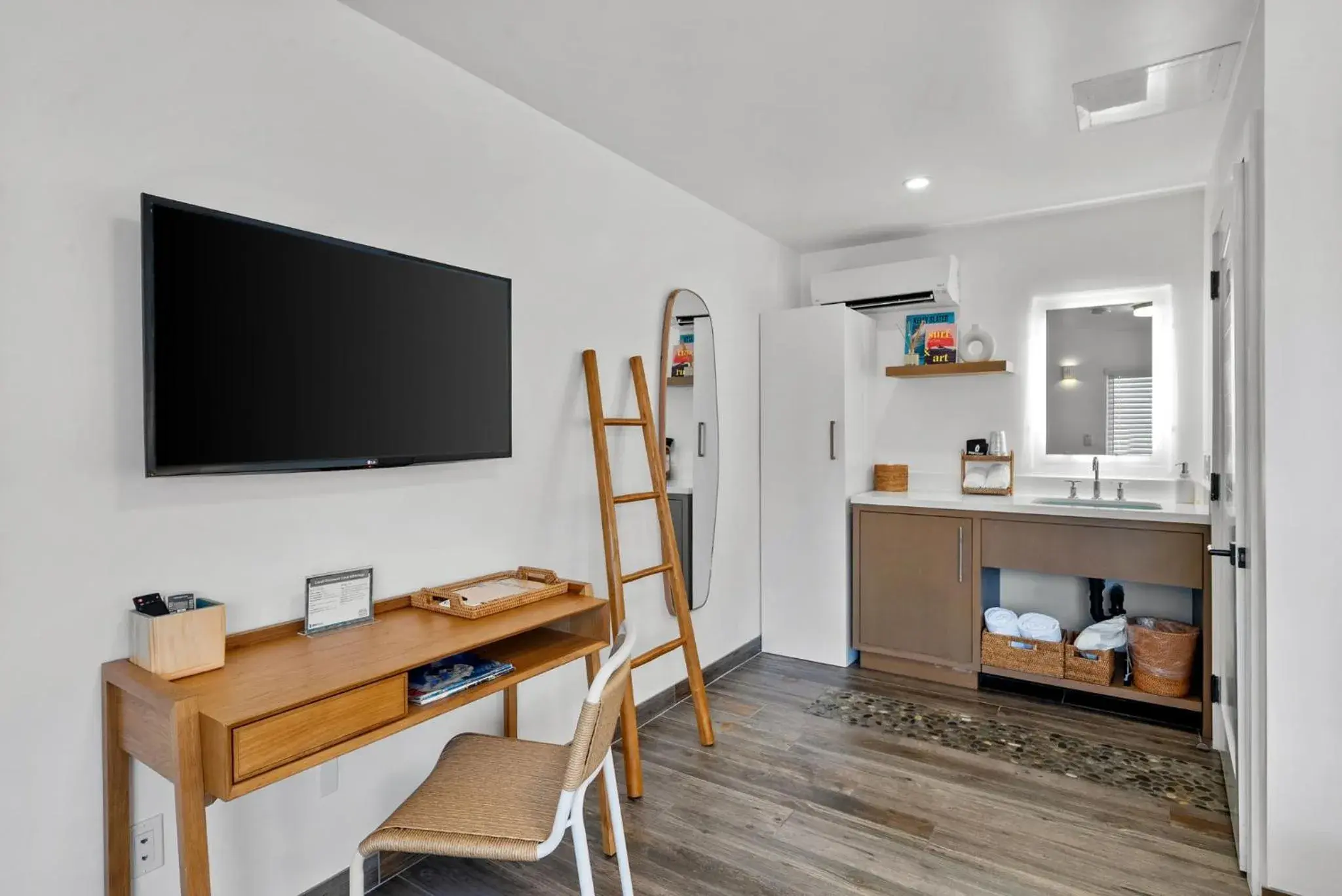 Superior Queen Room in Surfhouse Superior Queen Room in Surfhouse