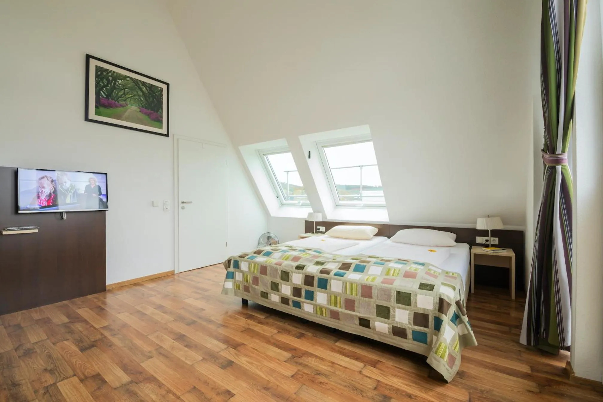 Photo of the whole room, Bed in Hotel im Kornspeicher