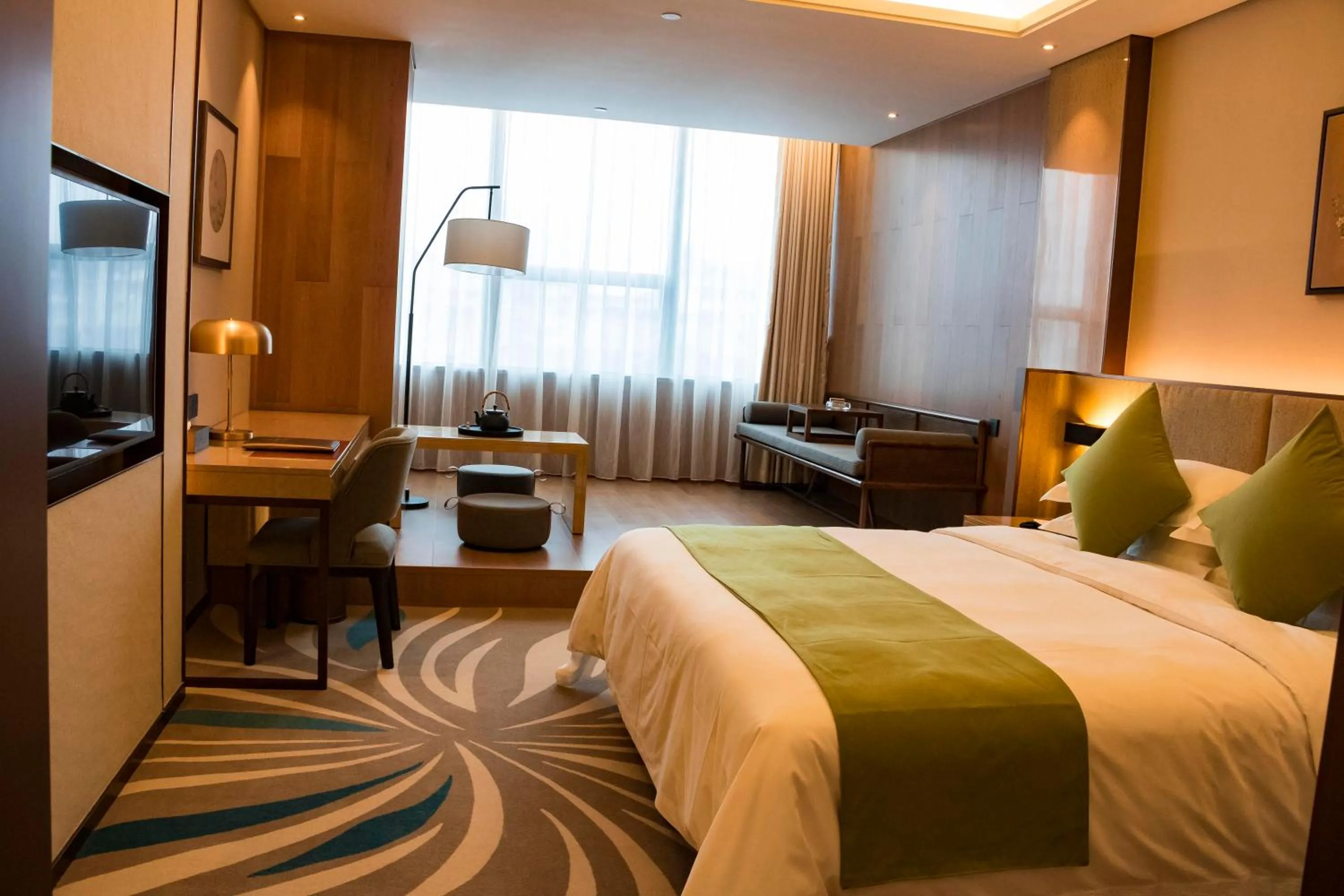 Photo of the whole room, Bed in Leshan Ramada Hotel