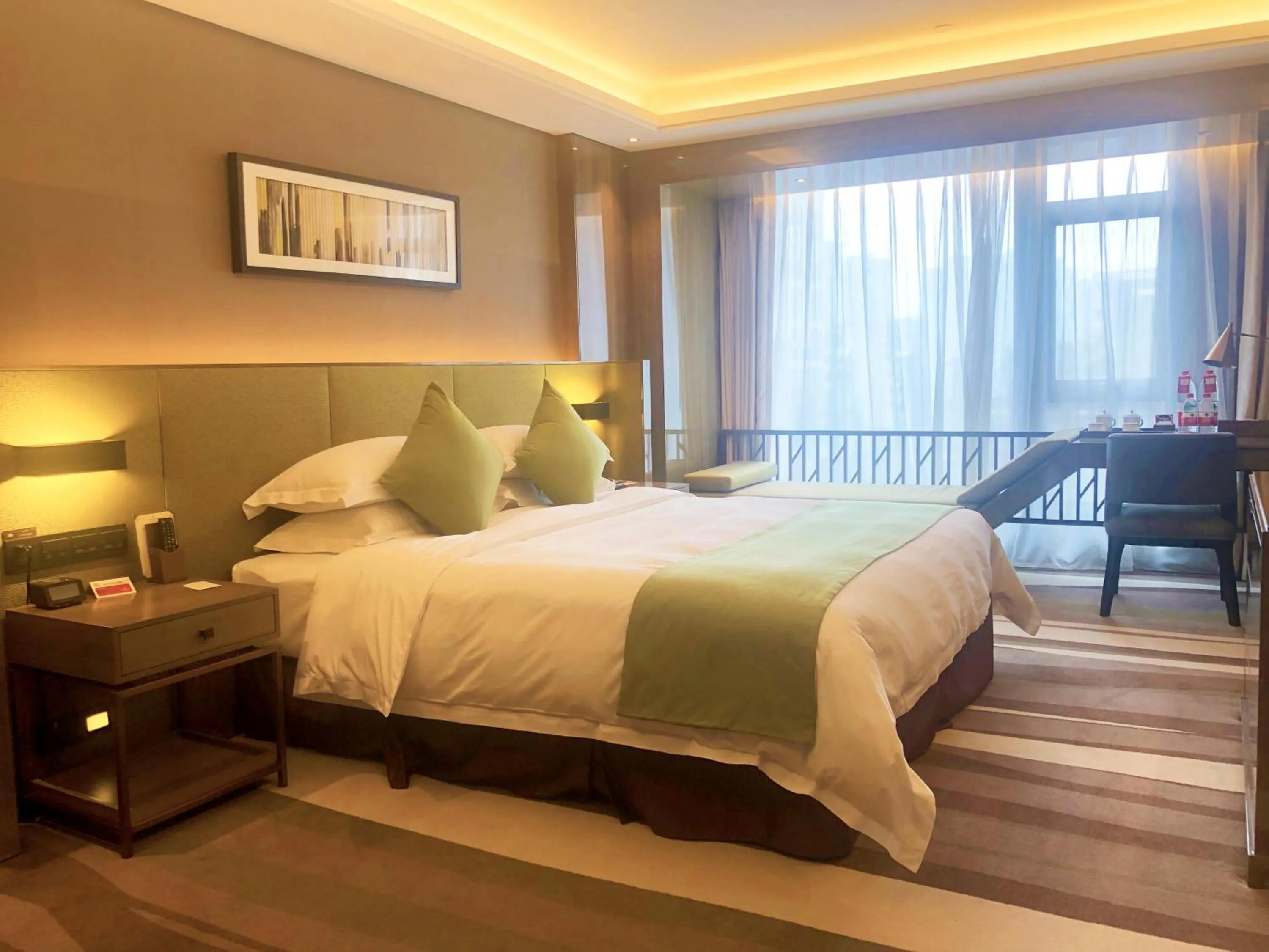 Bed in Leshan Ramada Hotel