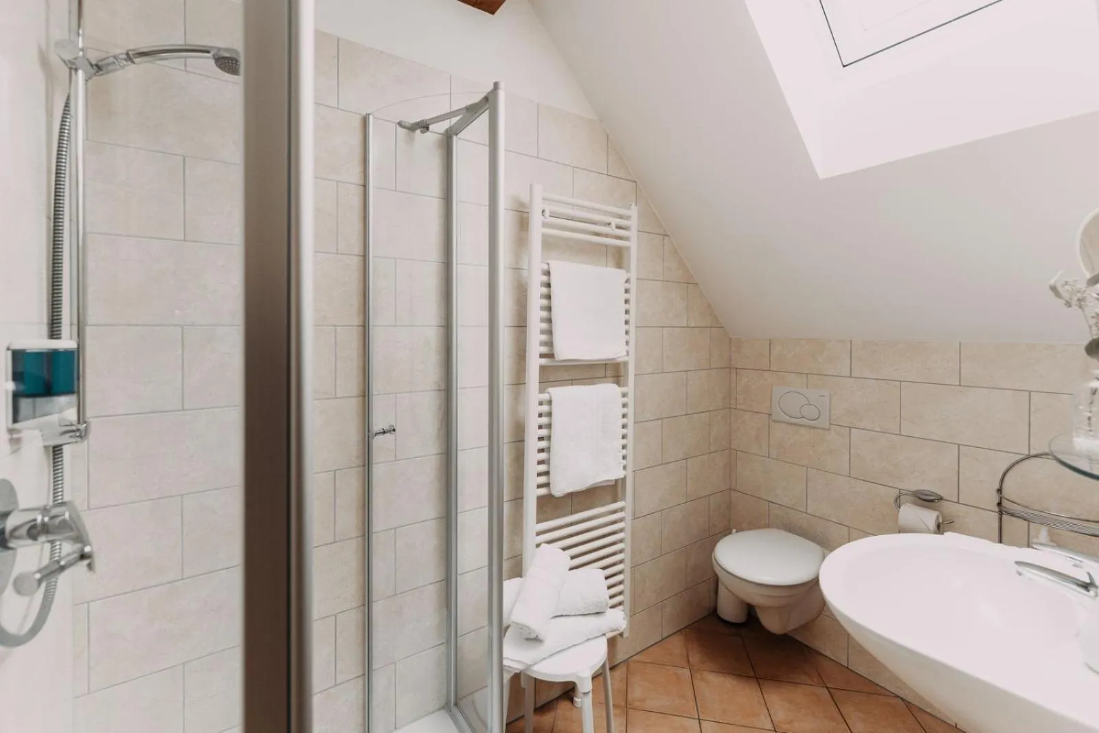 Bathroom in Schwarzwald-Hotel Kraeutle