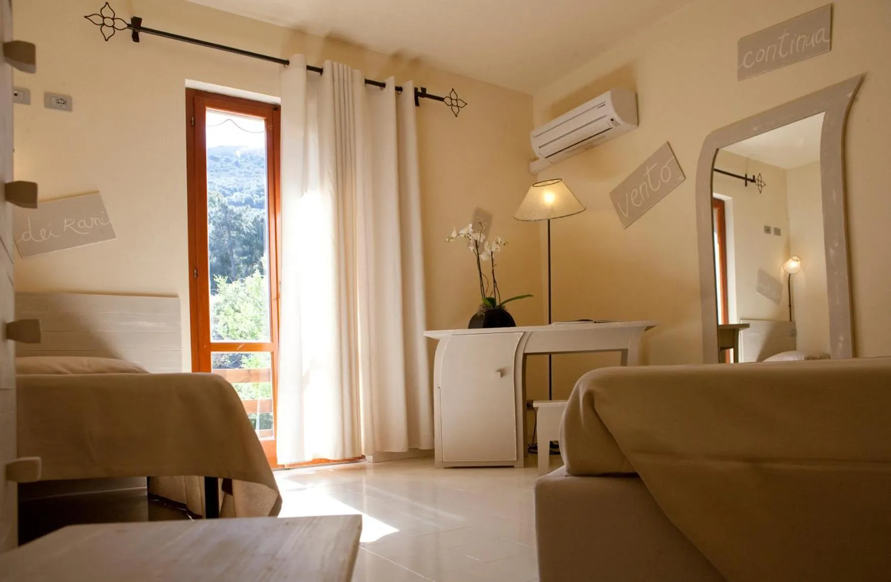 Garden view in Hotel Cernia Isola Botanica