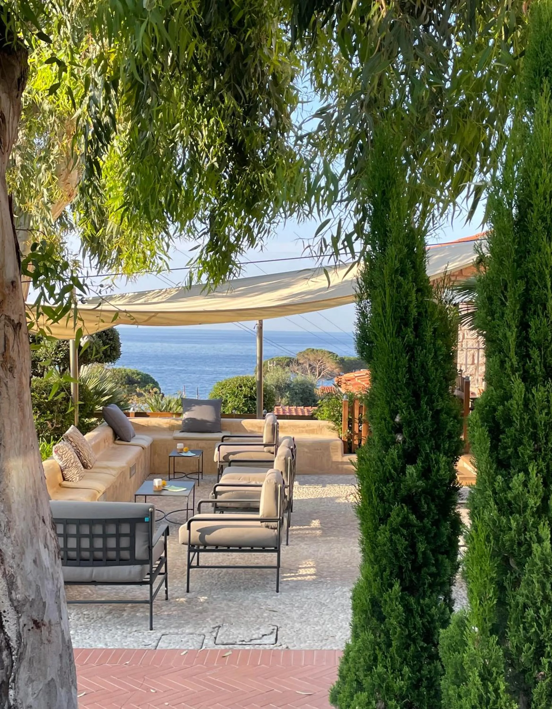 Property building in Hotel Cernia Isola Botanica