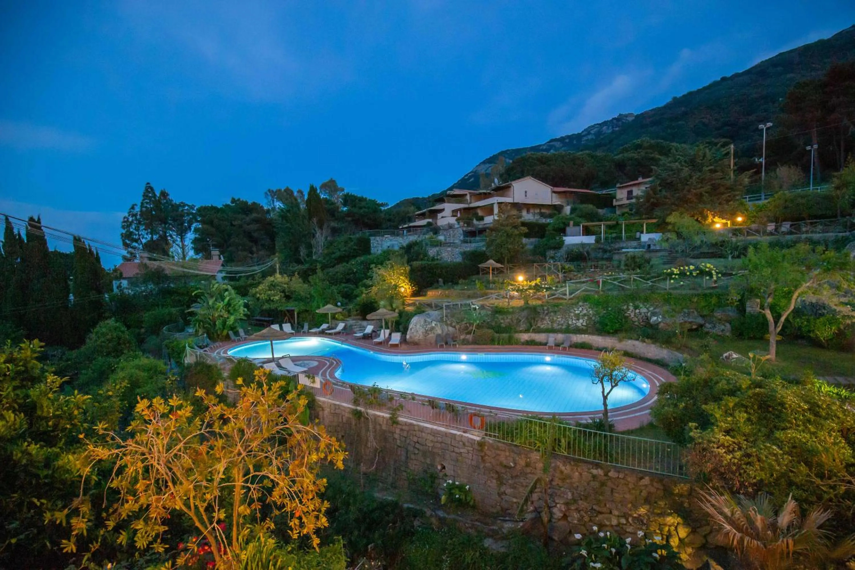 Pool view in Hotel Cernia Isola Botanica