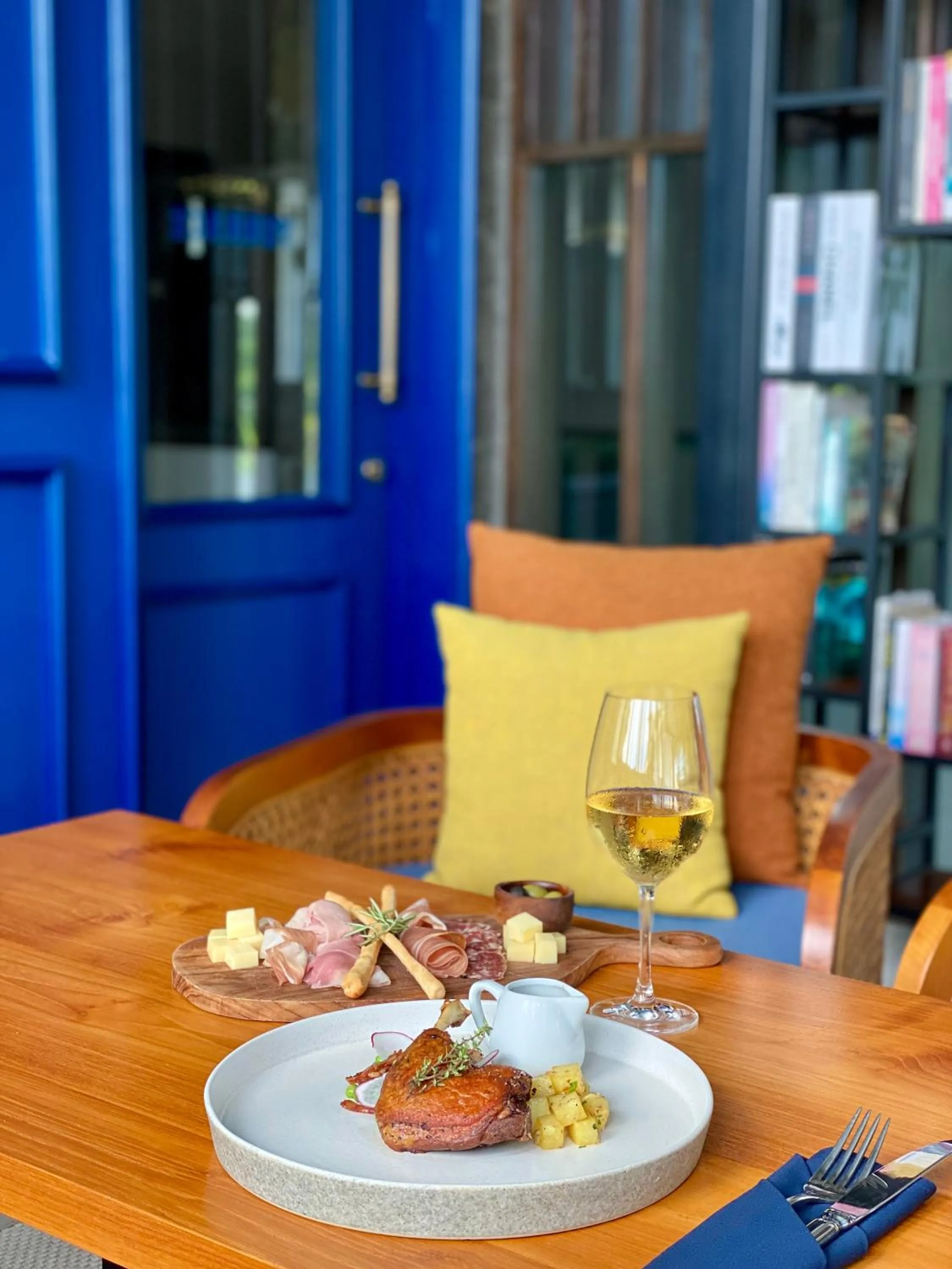 Restaurant/places to eat in Umpadhi Canggu