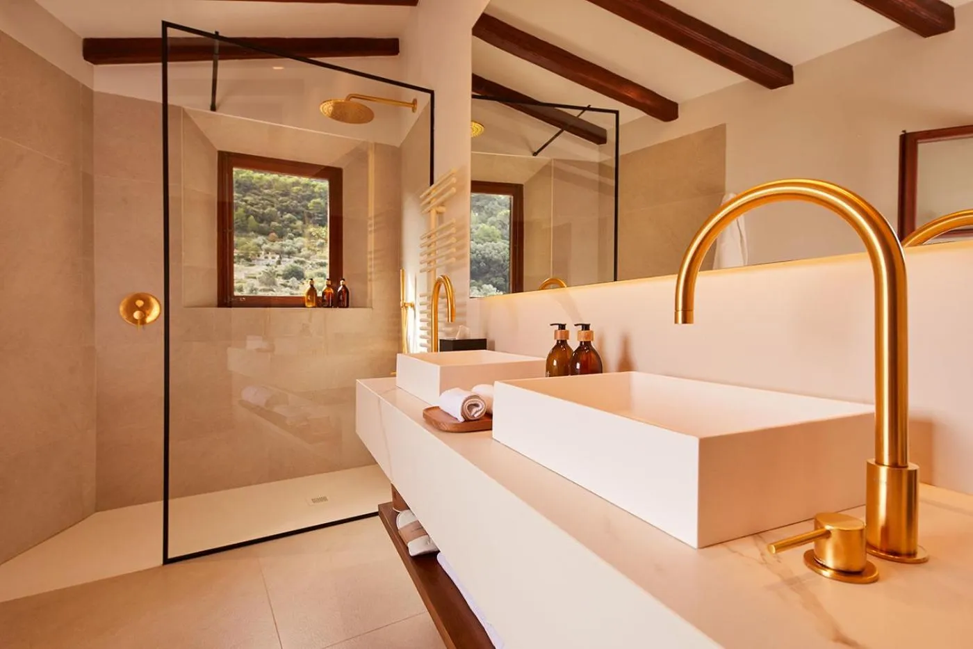 Bathroom in Valldemossa Hotel