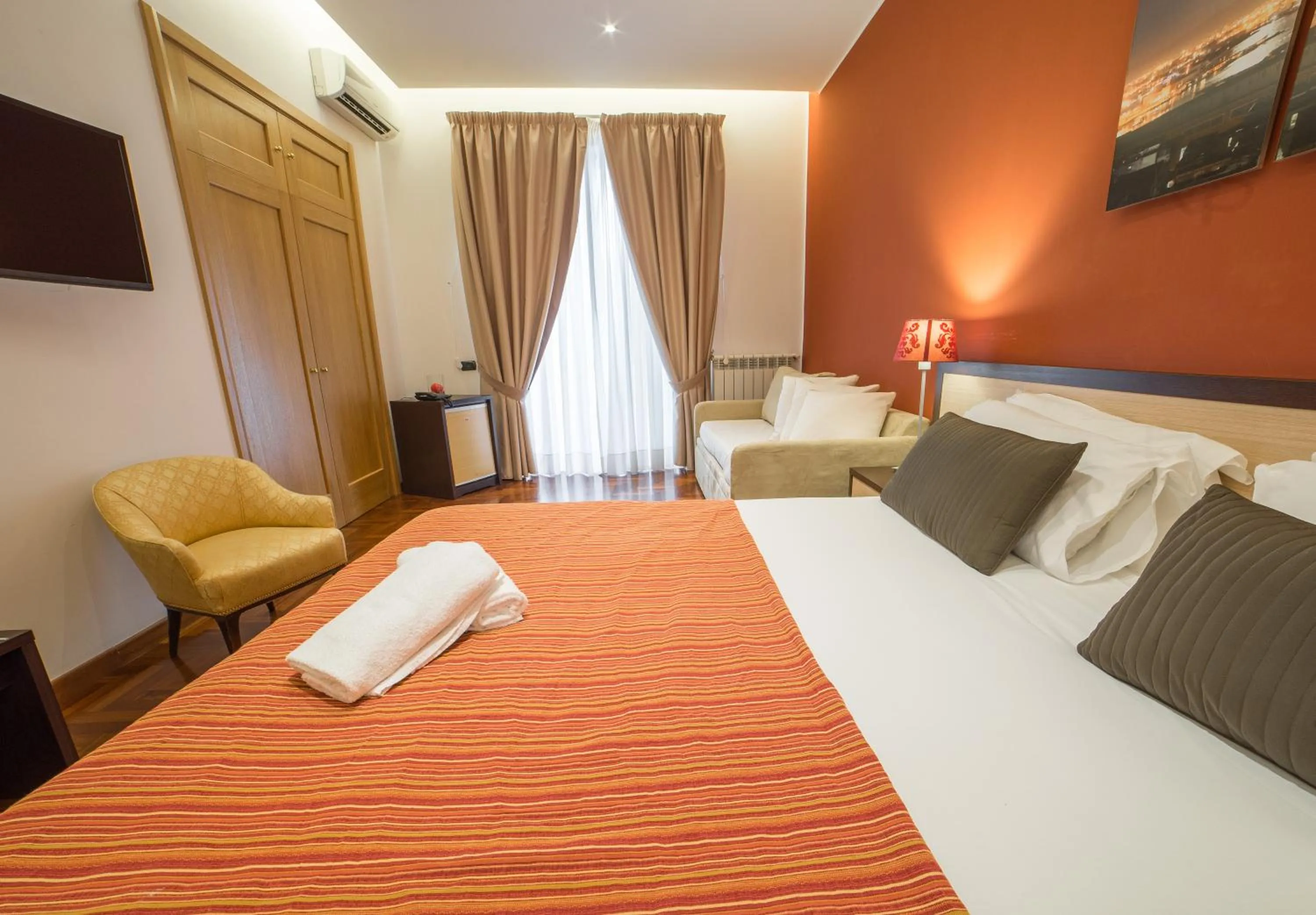 Balcony/Terrace, Bed in B&B Chiaia 32