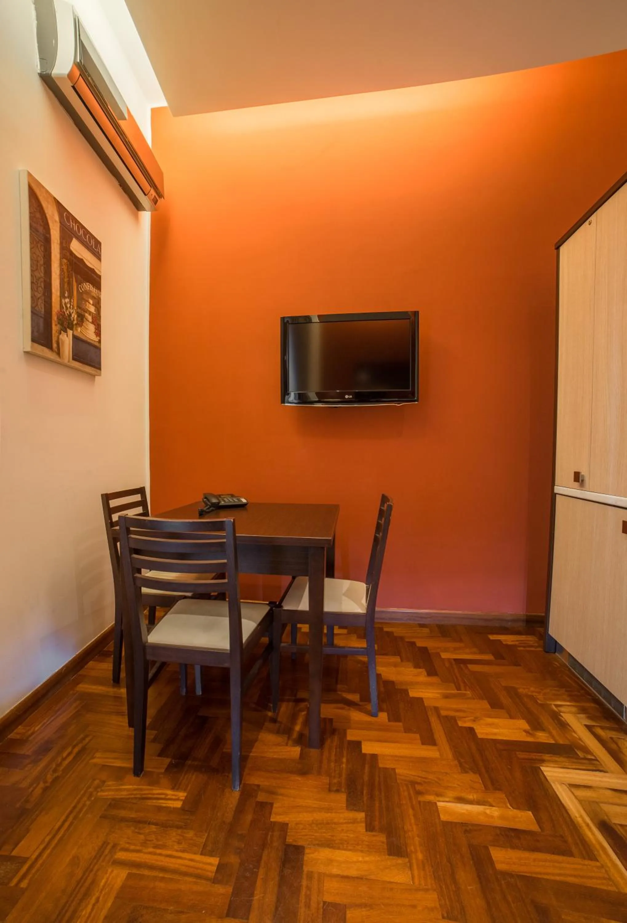 TV and multimedia in B&B Chiaia 32