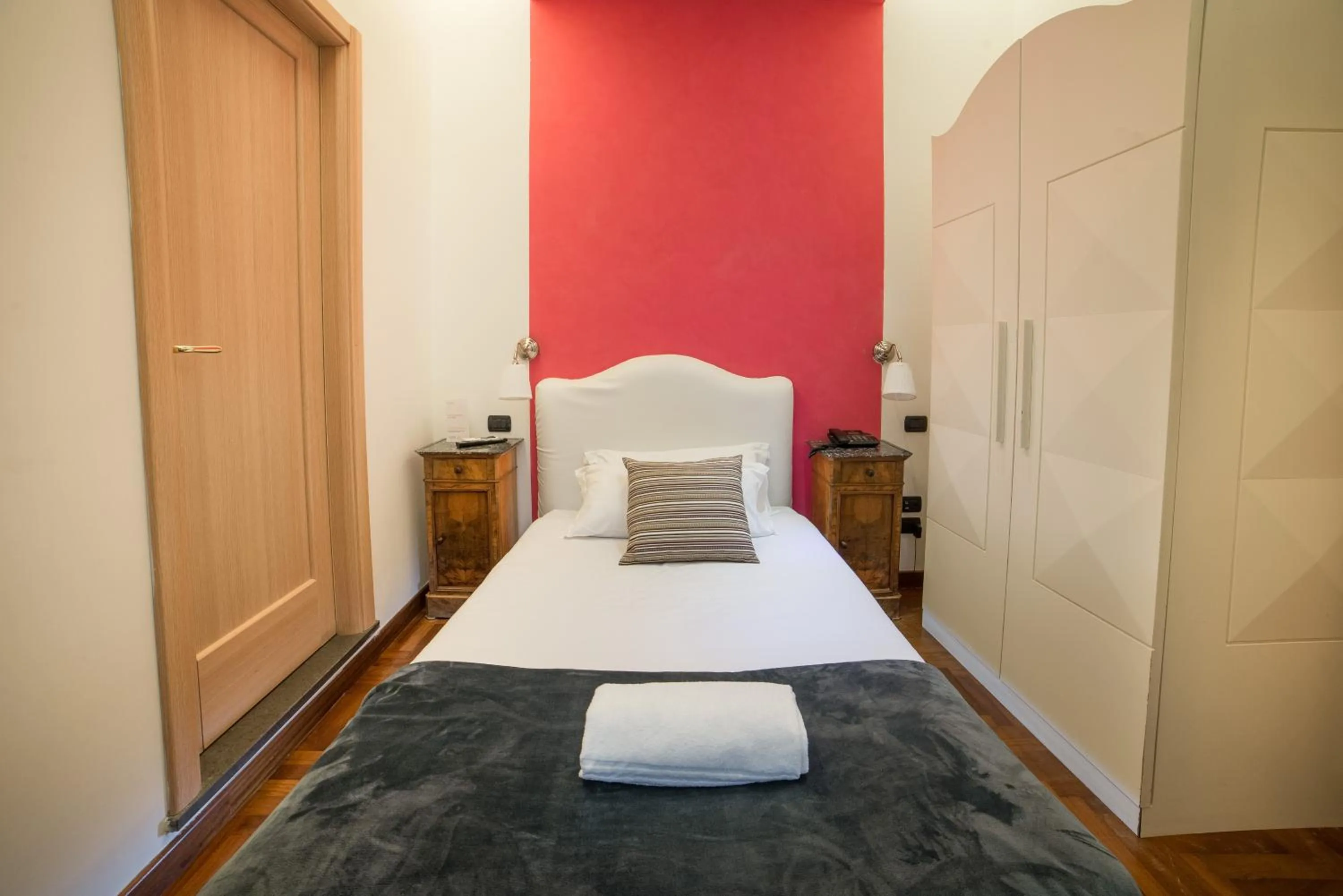 Other, Bed in B&B Chiaia 32