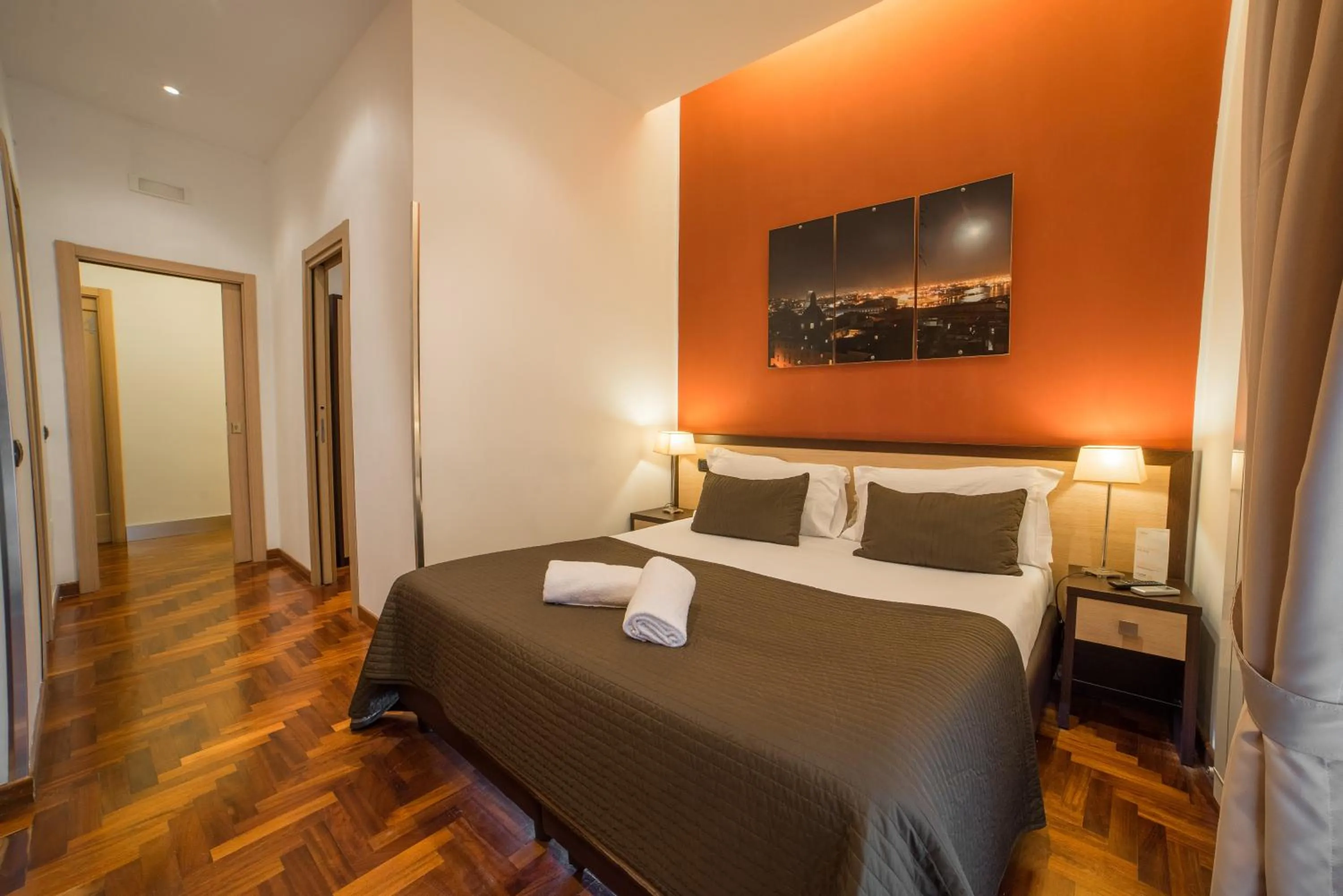 Photo of the whole room, Bed in B&B Chiaia 32