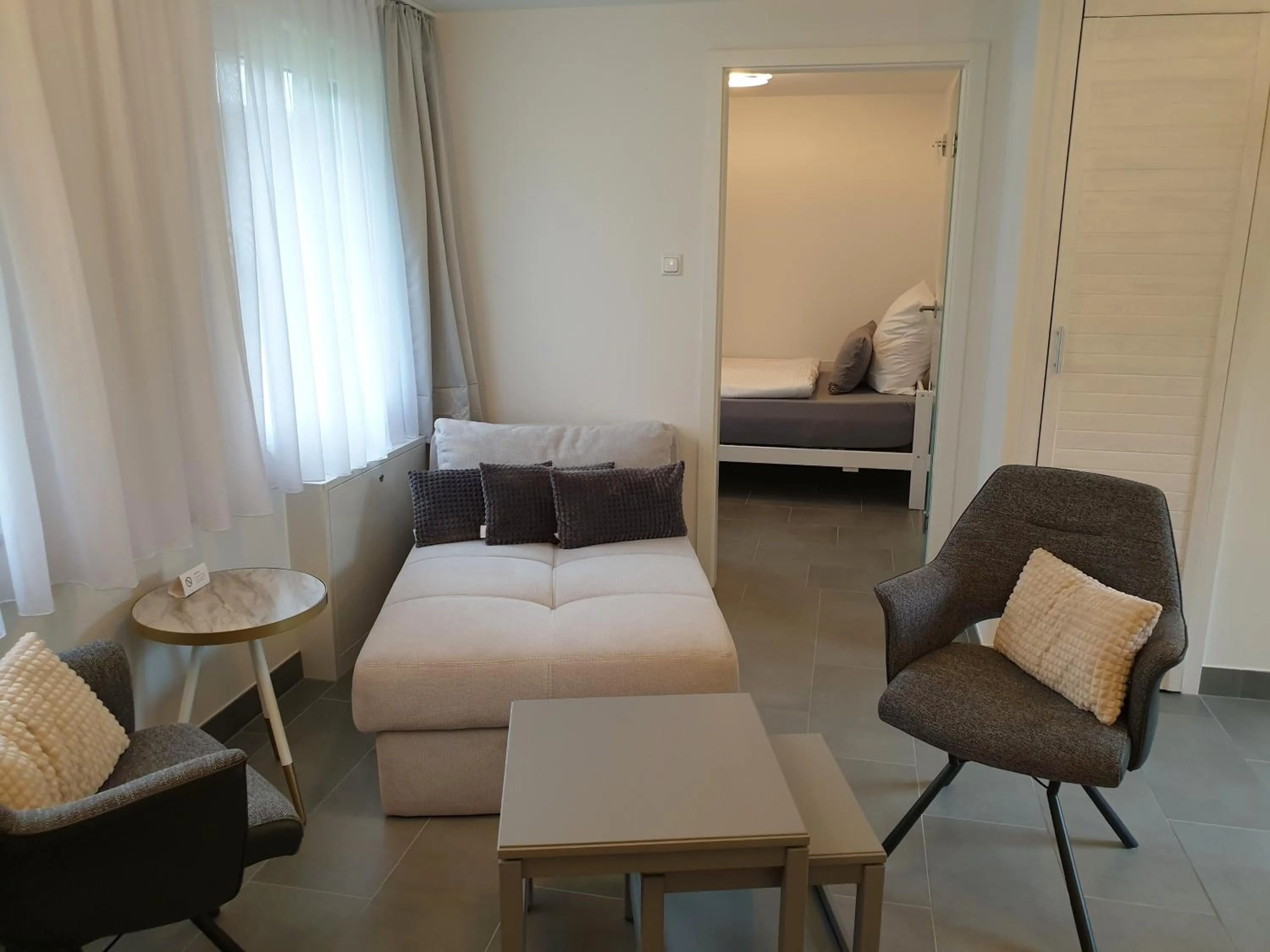 Living room, Bed in Waldhotel Rennsteighöhe