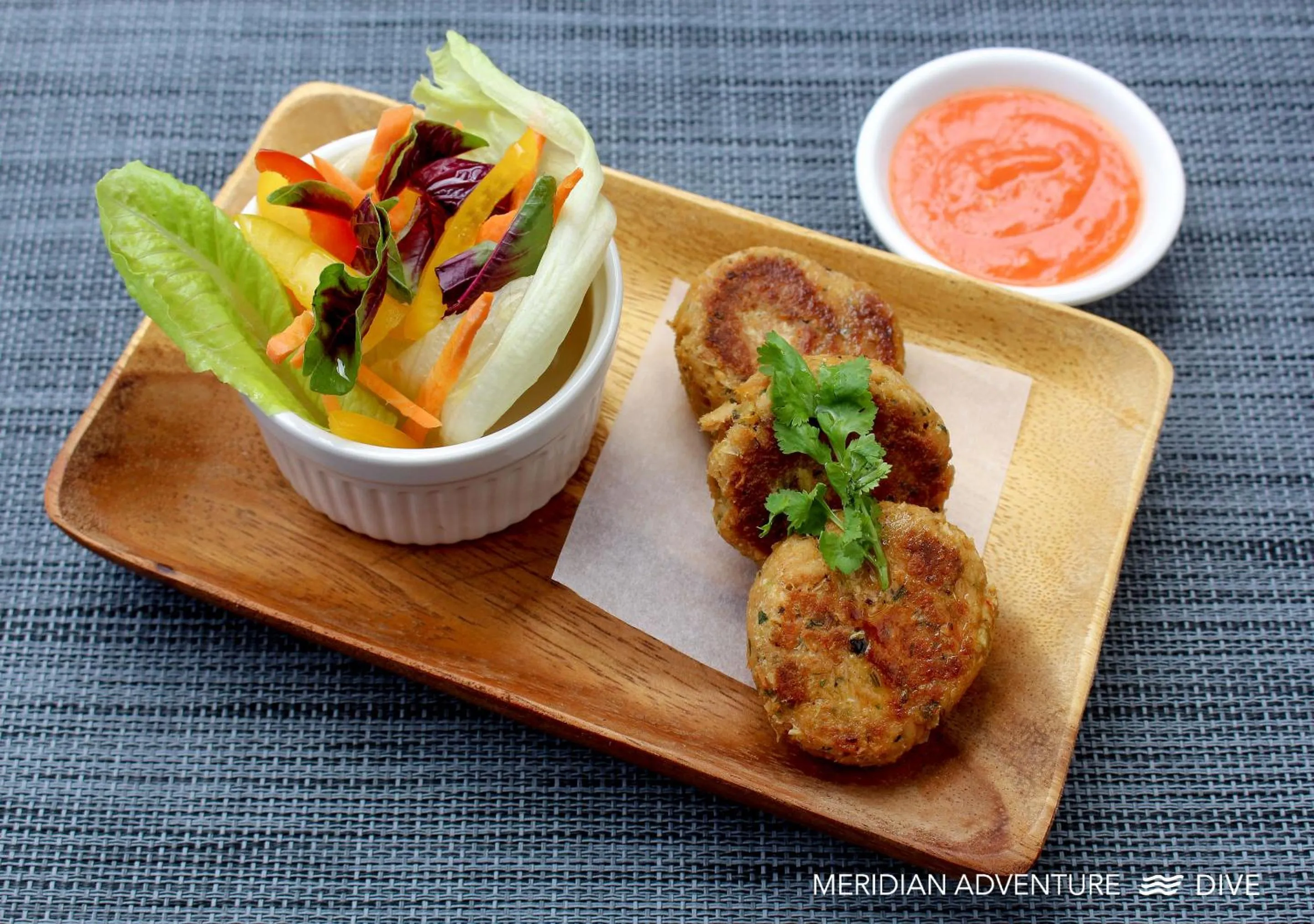 Food and drinks in Meridian Adventure Marina Club & Resort