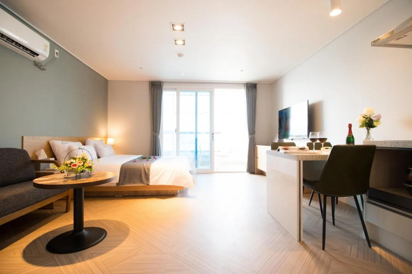 Bed in Lium Spa Hostel