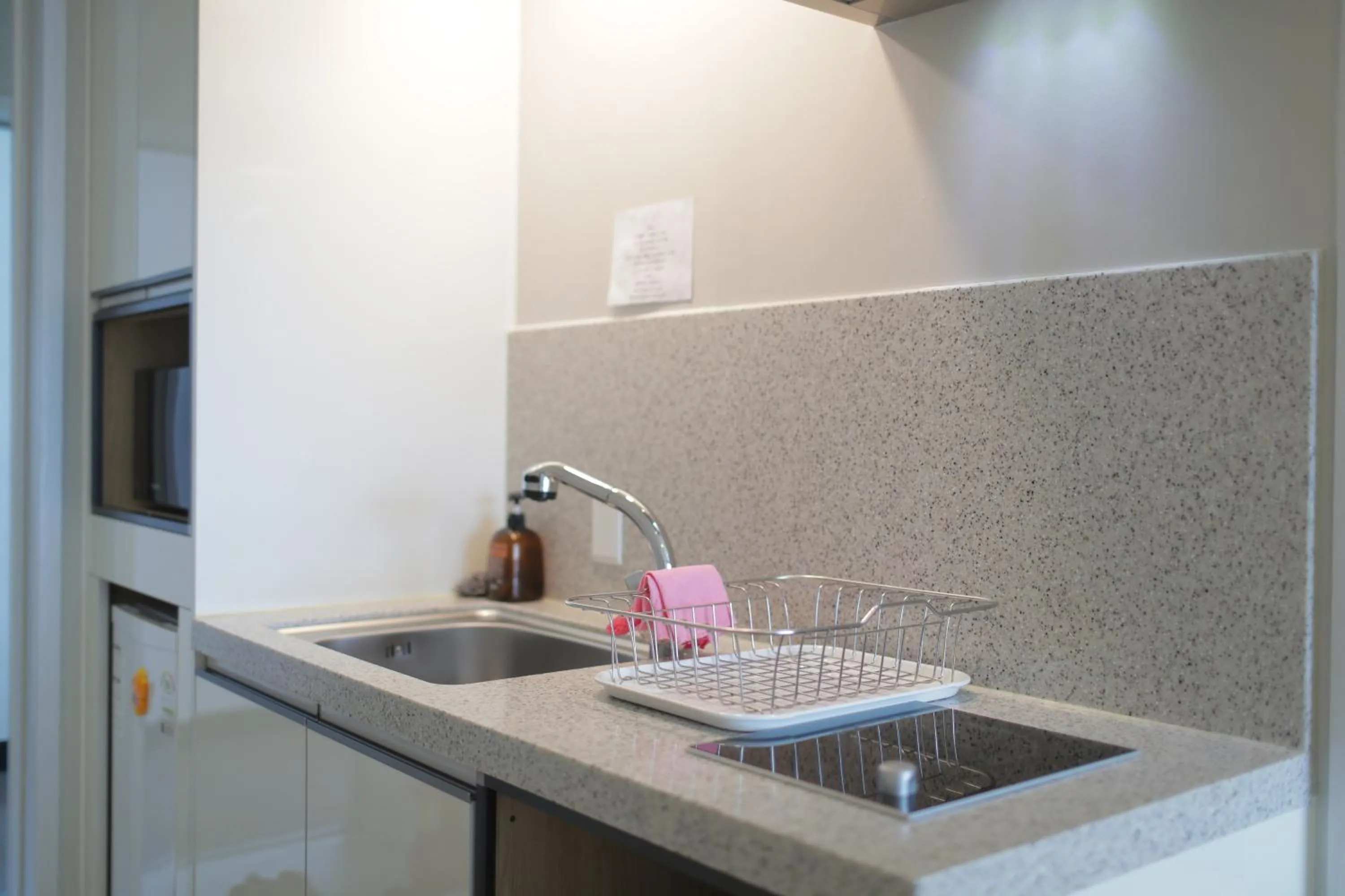 Kitchen or kitchenette in Lium Spa Hostel