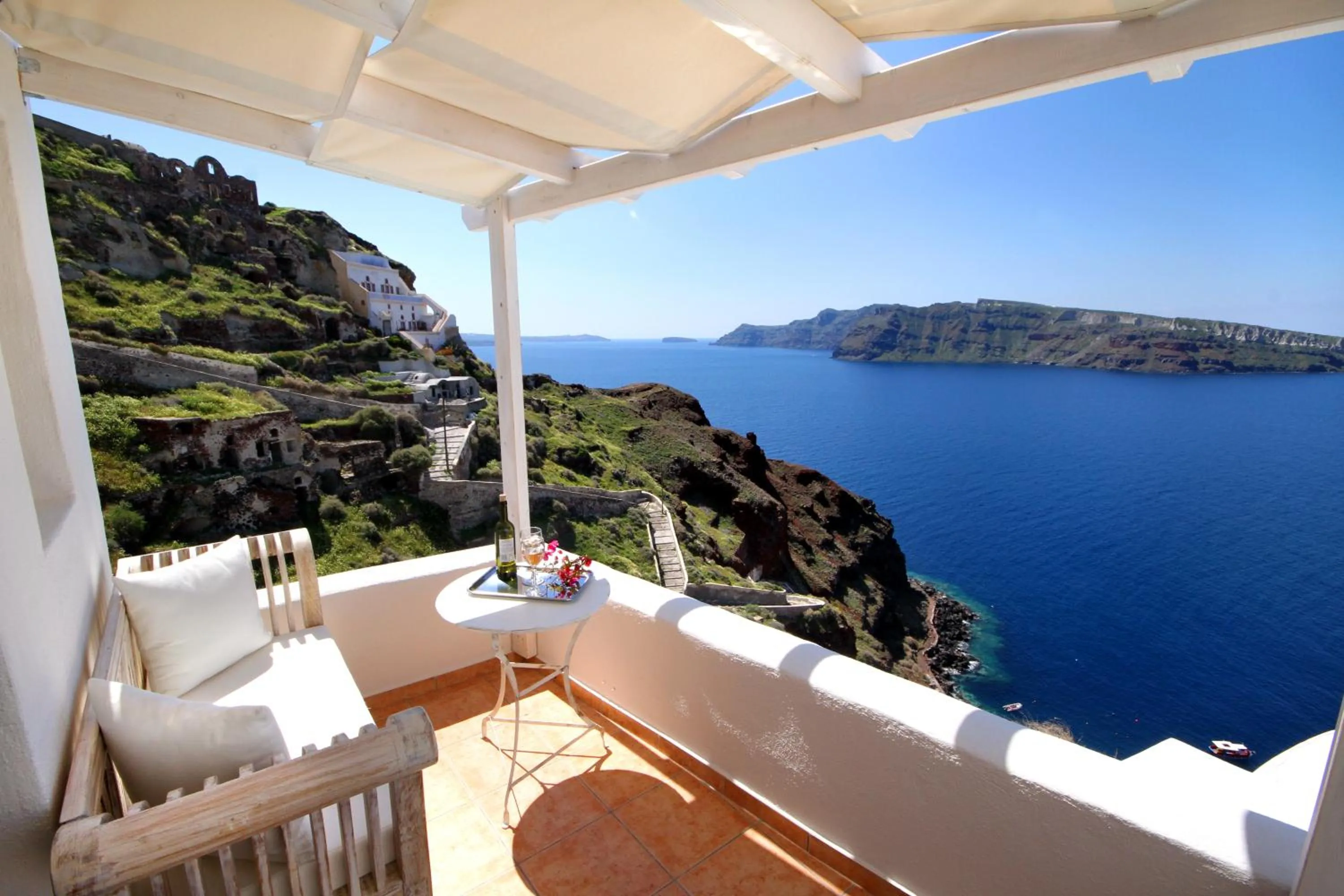 Day in Oia Mare Villas