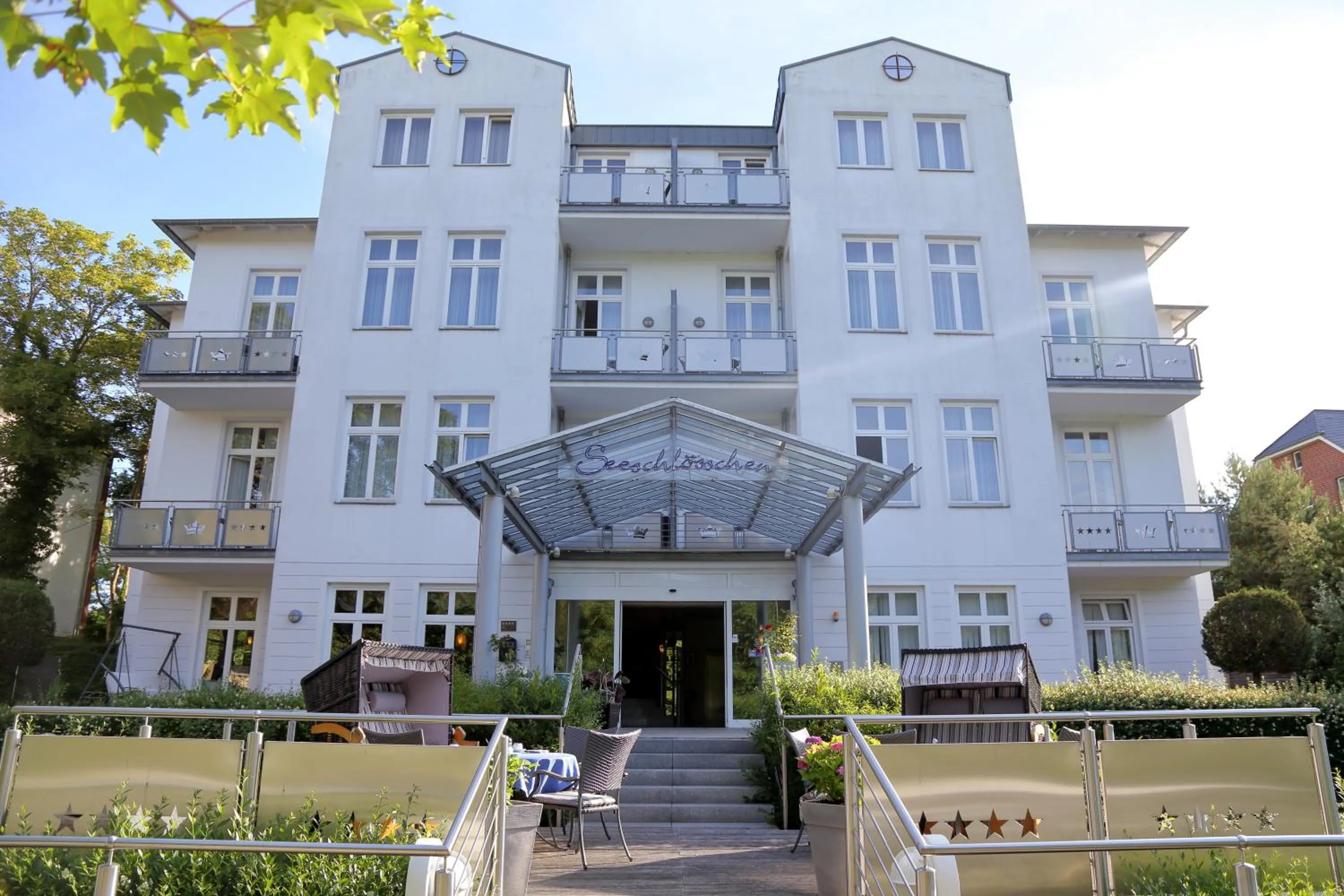 Property building in Aparthotel Seeschlösschen
