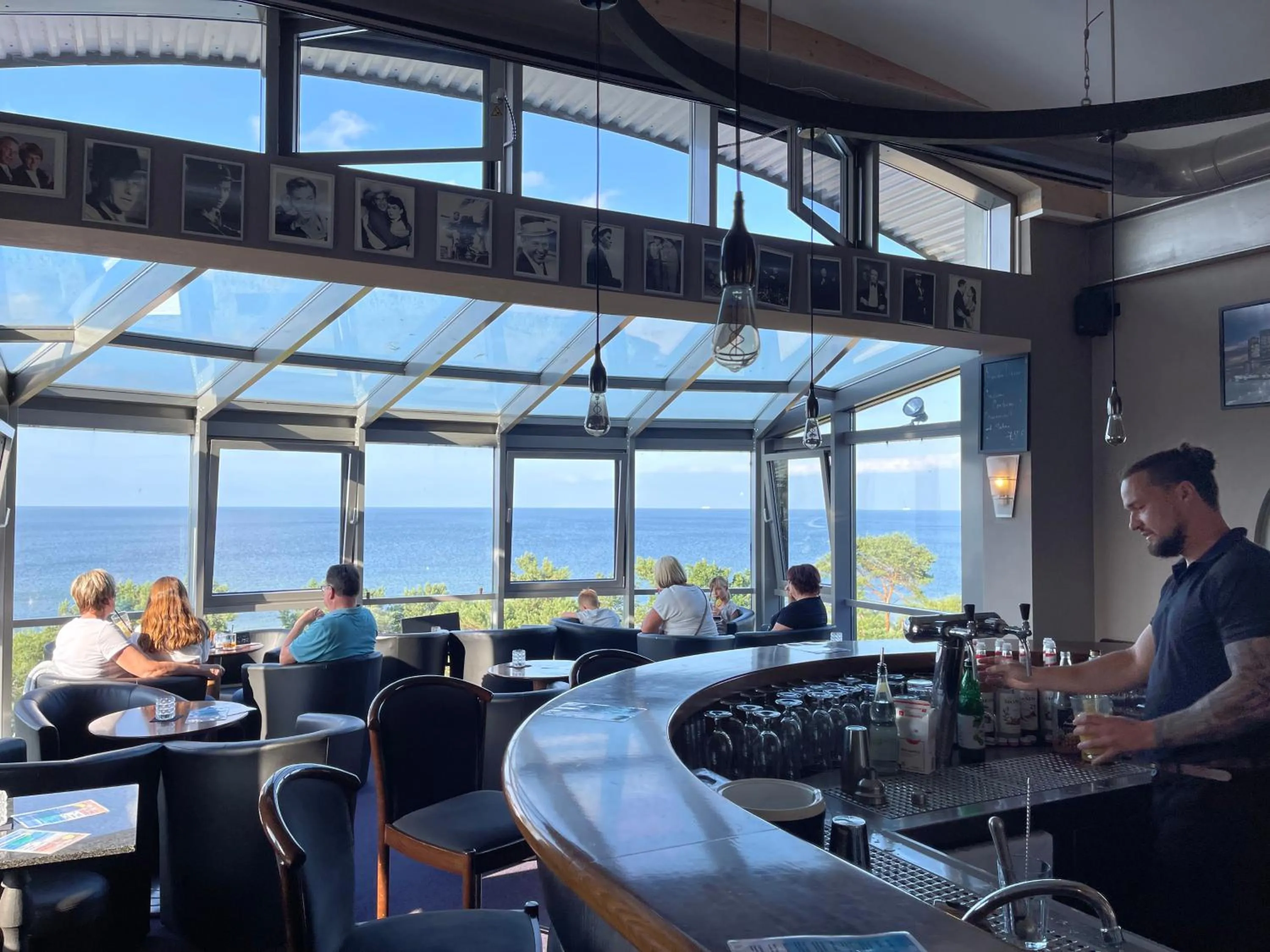 Restaurant/places to eat in Aparthotel Seeschlösschen