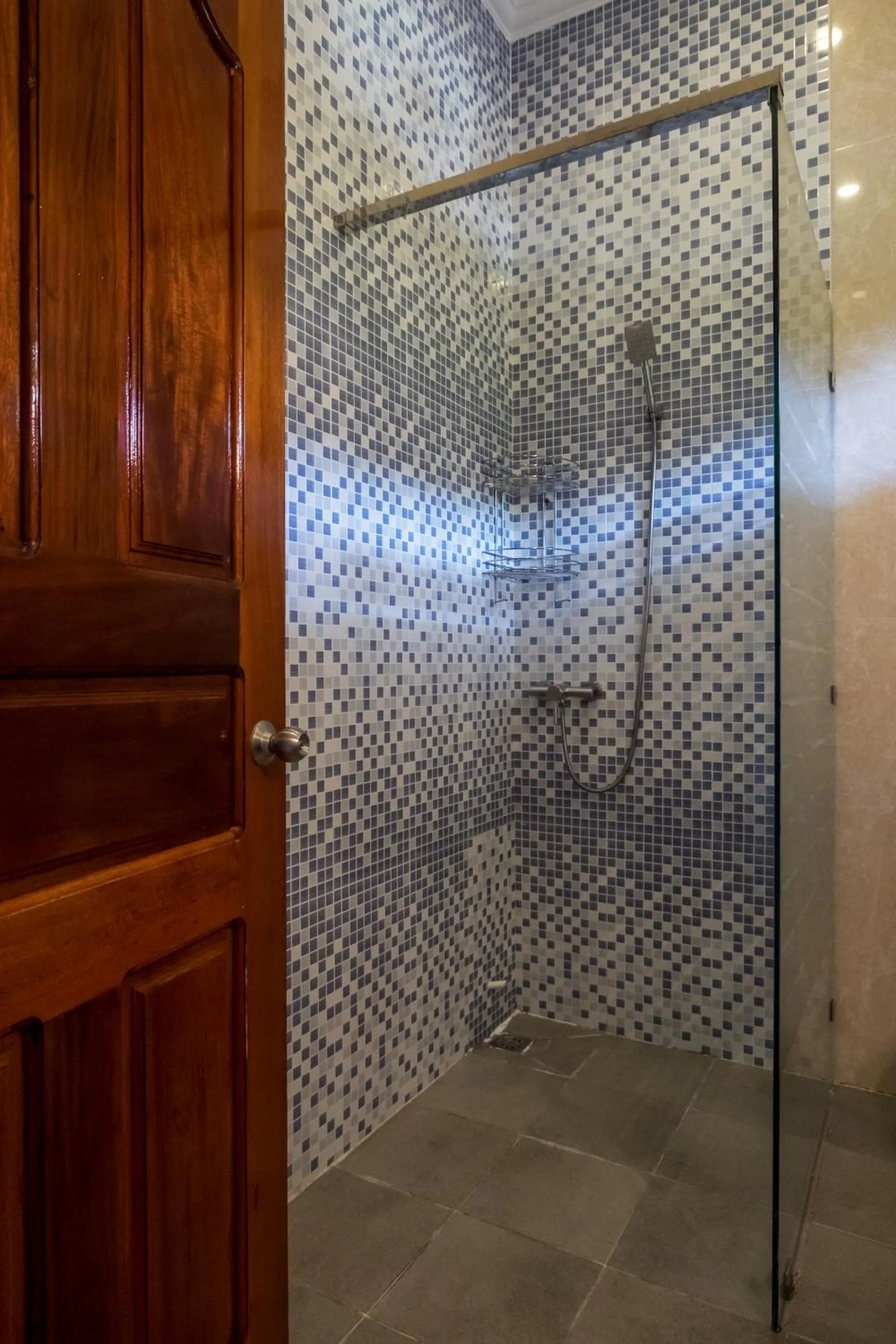 Bathroom in Riviera Hotel & Resort Kep