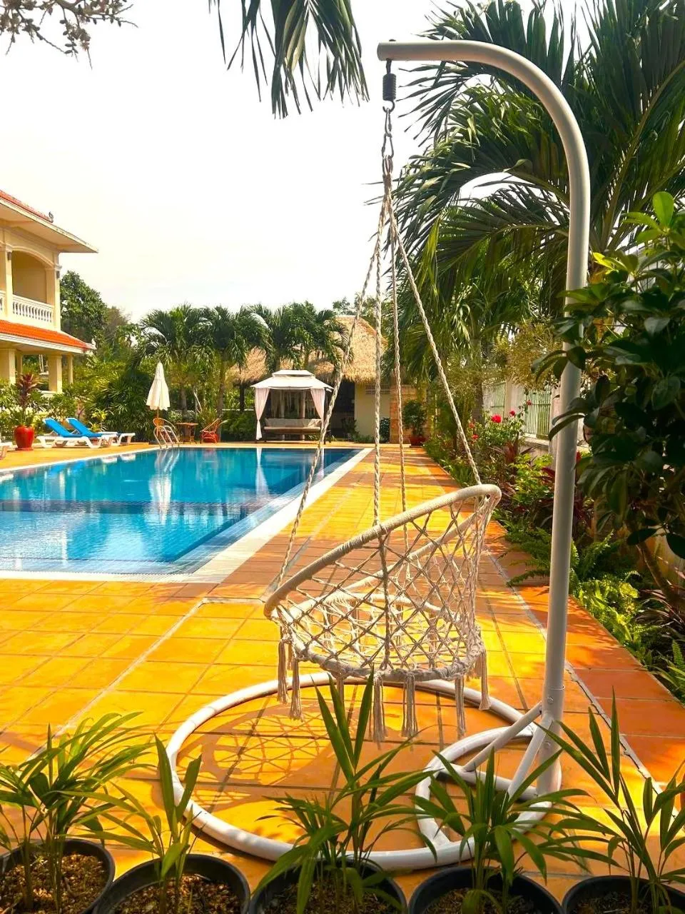 Swimming pool in Riviera Hotel & Resort Kep