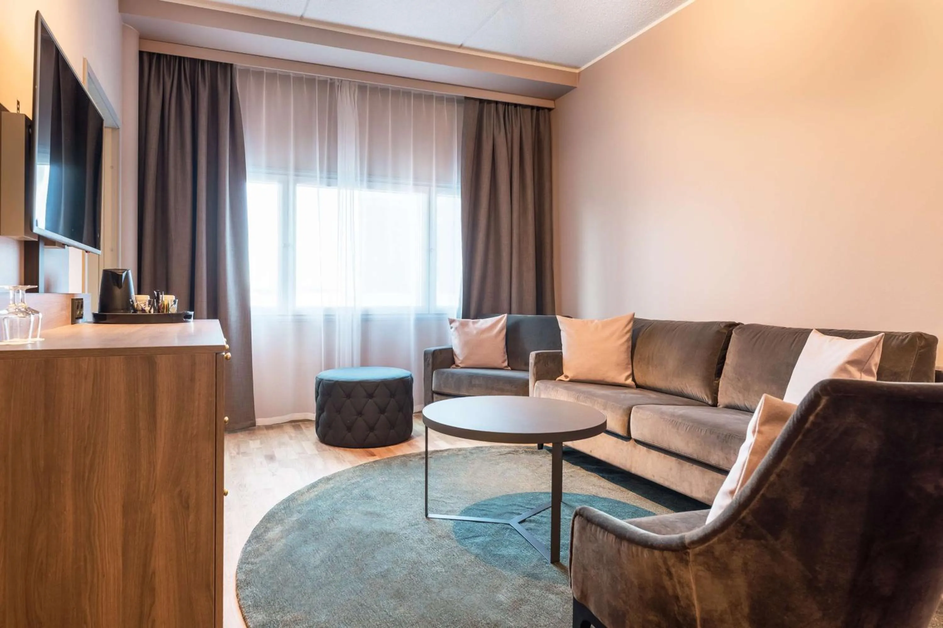 Bedroom in Scandic Helsinki Airport