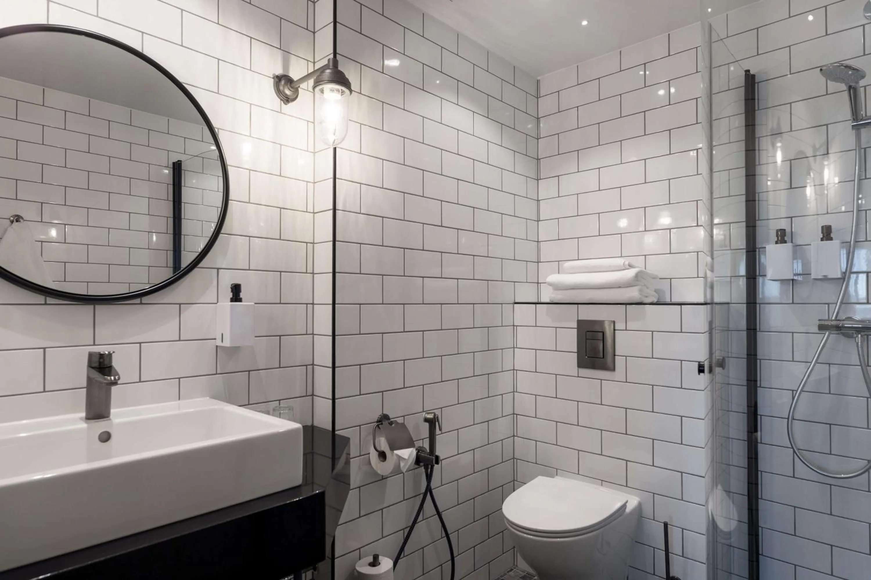 Bedroom in Scandic Helsinki Airport