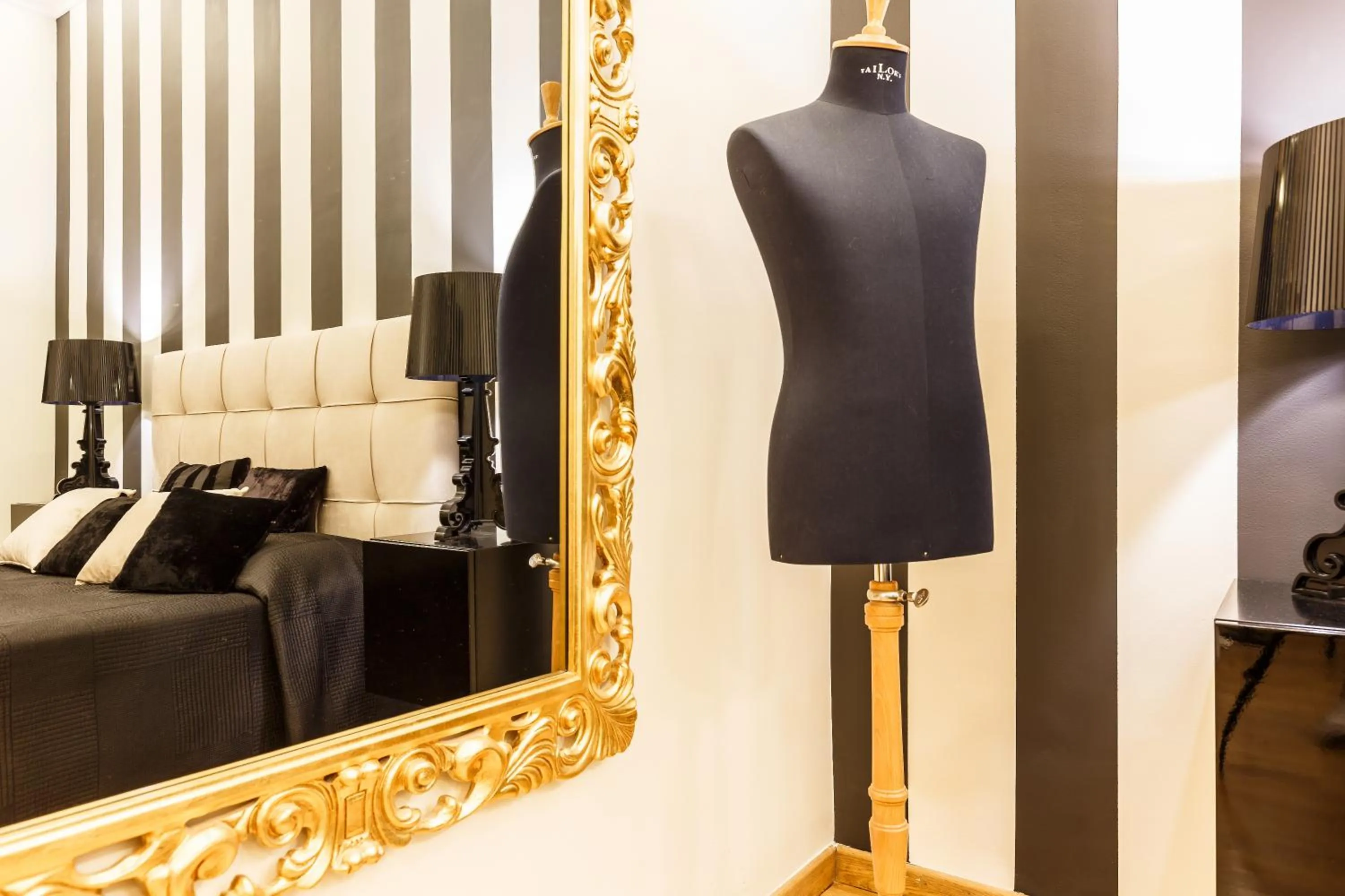 Decorative detail, Bed in BB 22 Charming Rooms & Apartments