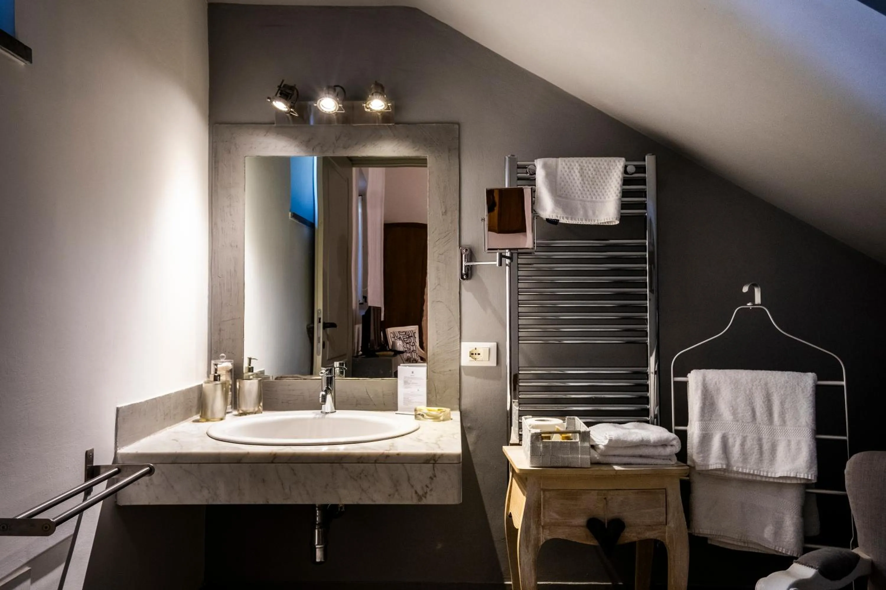 BB 22 Charming Rooms & Apartments