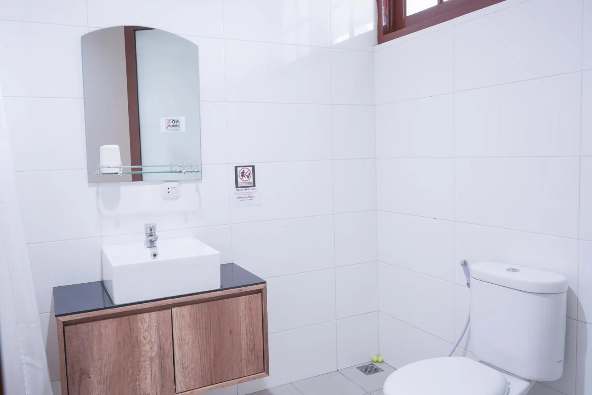 Bathroom in Mk House Tendean