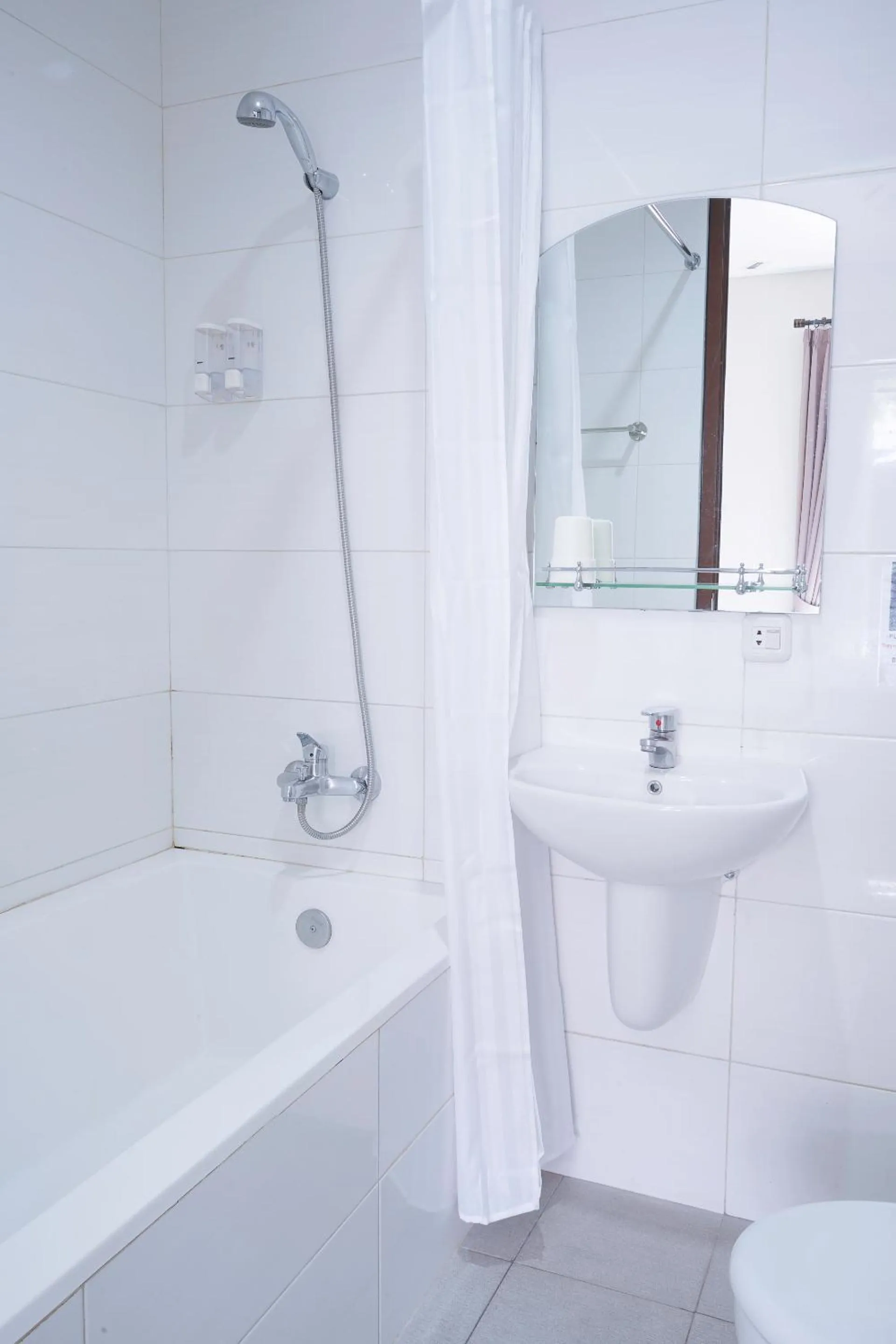 Shower in Mk House Tendean