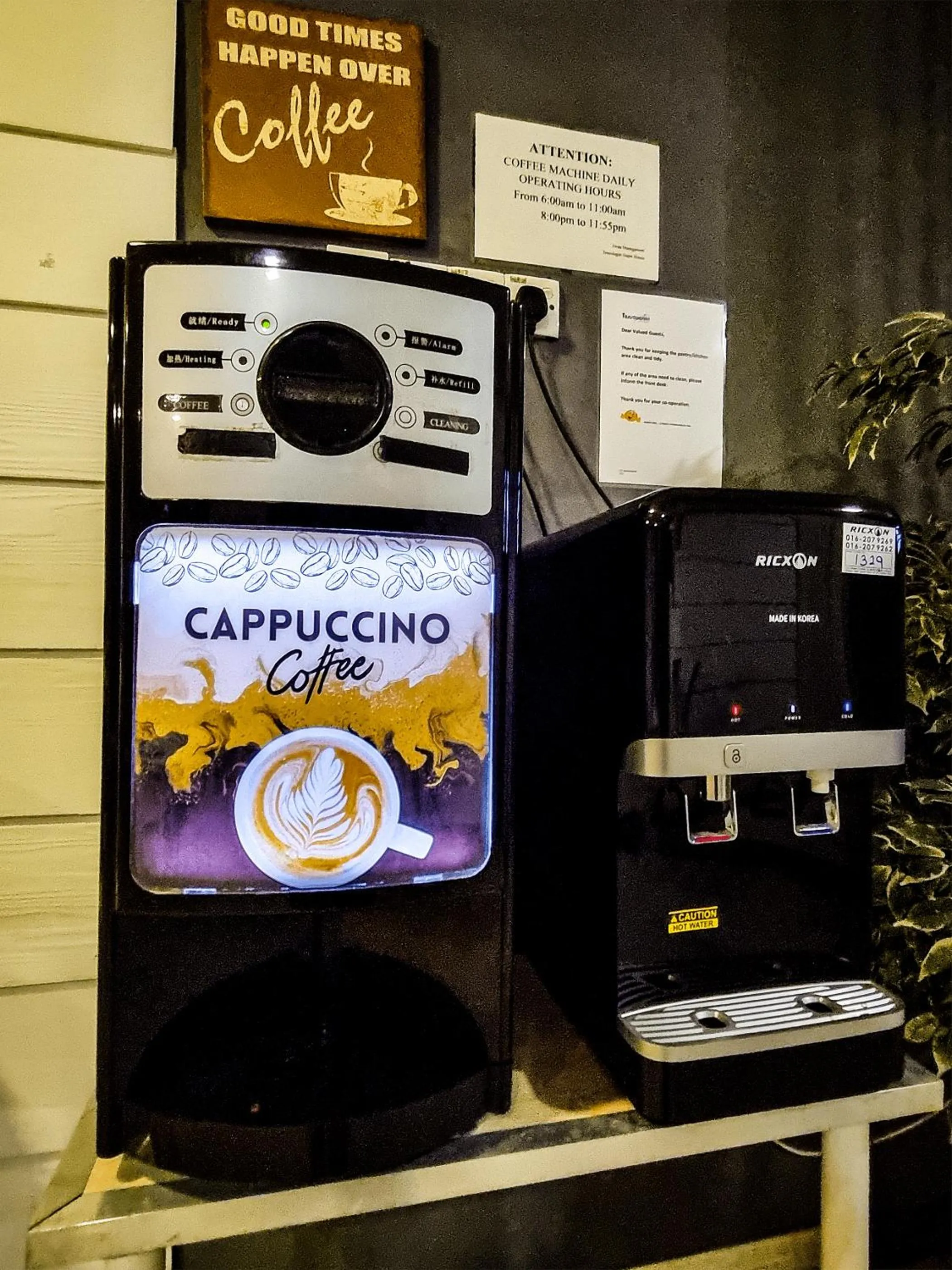 Coffee/tea facilities in Travelogue Guest House