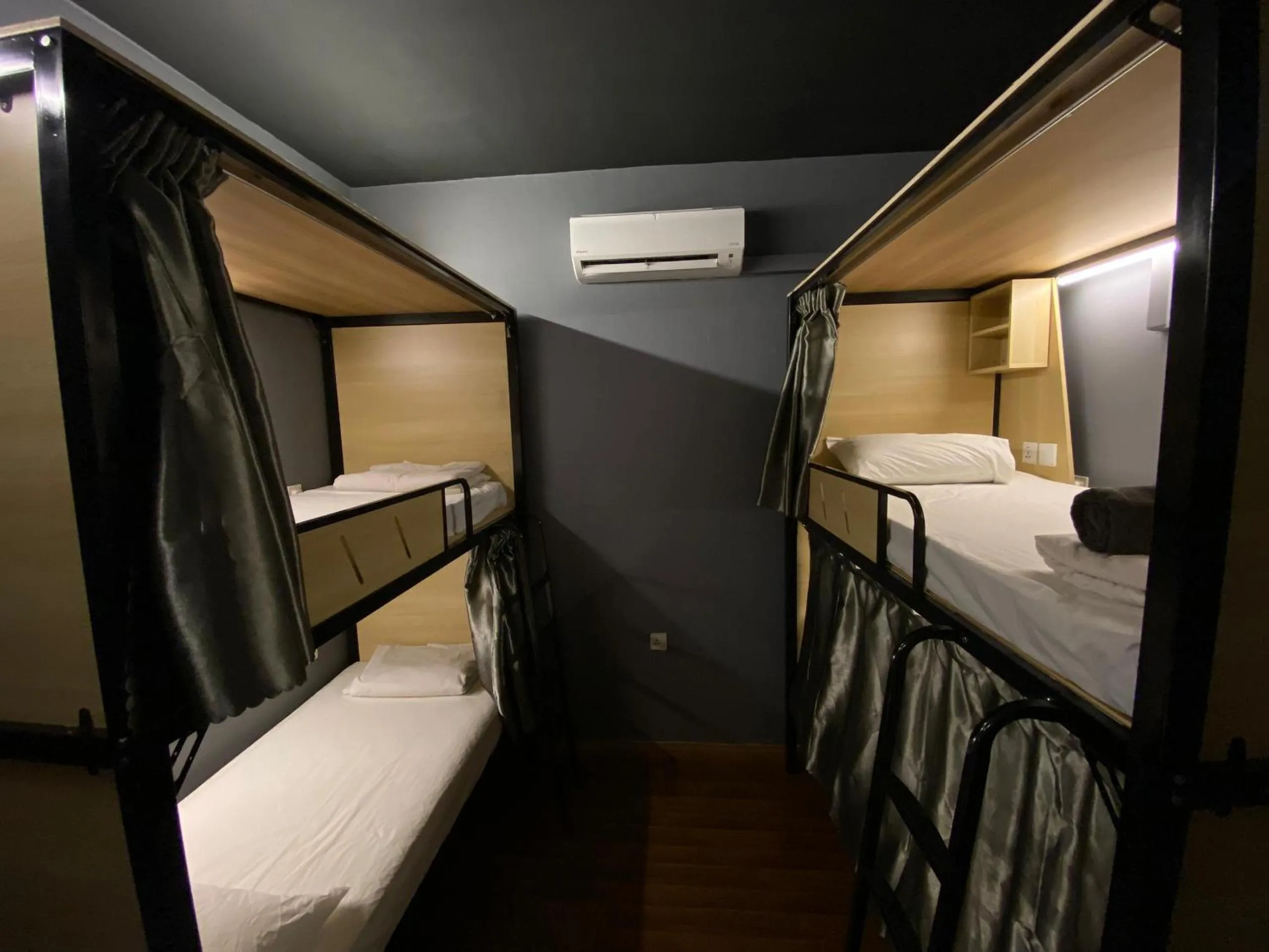 Bed in Travelogue Guest House