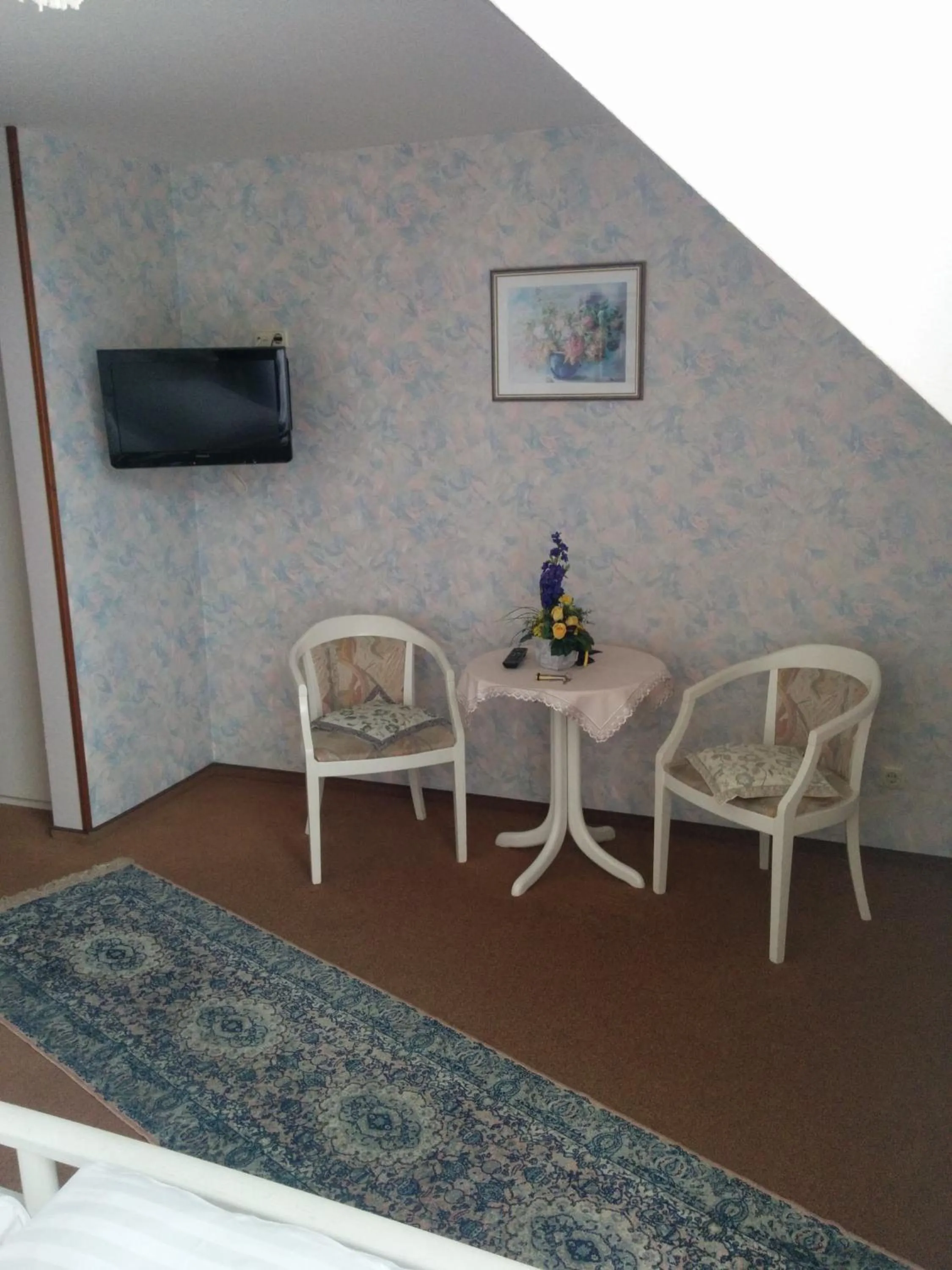 Photo of the whole room in Hotel Seemöwe