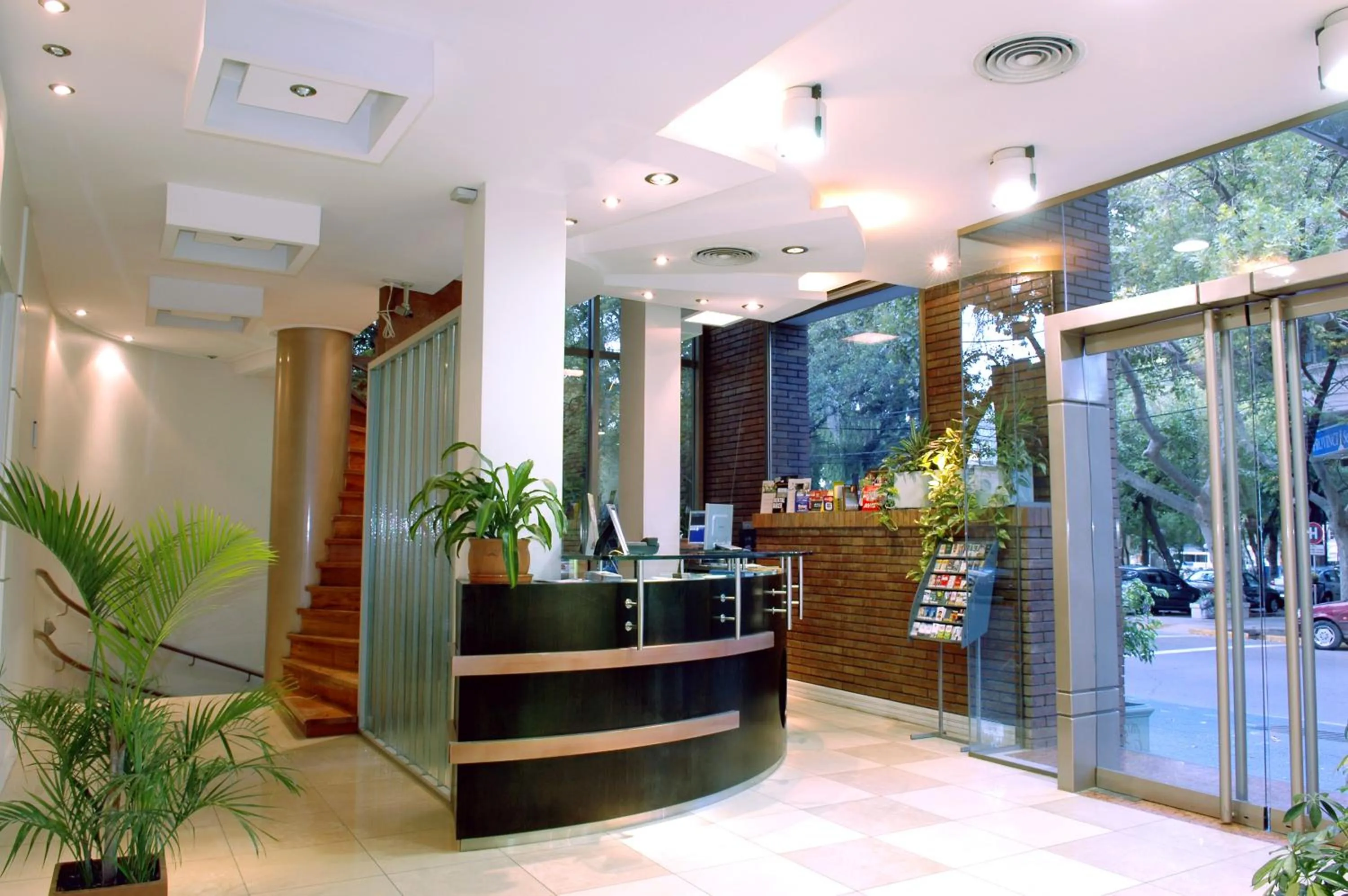 Lobby or reception in Montañas Azules Apart Hotel