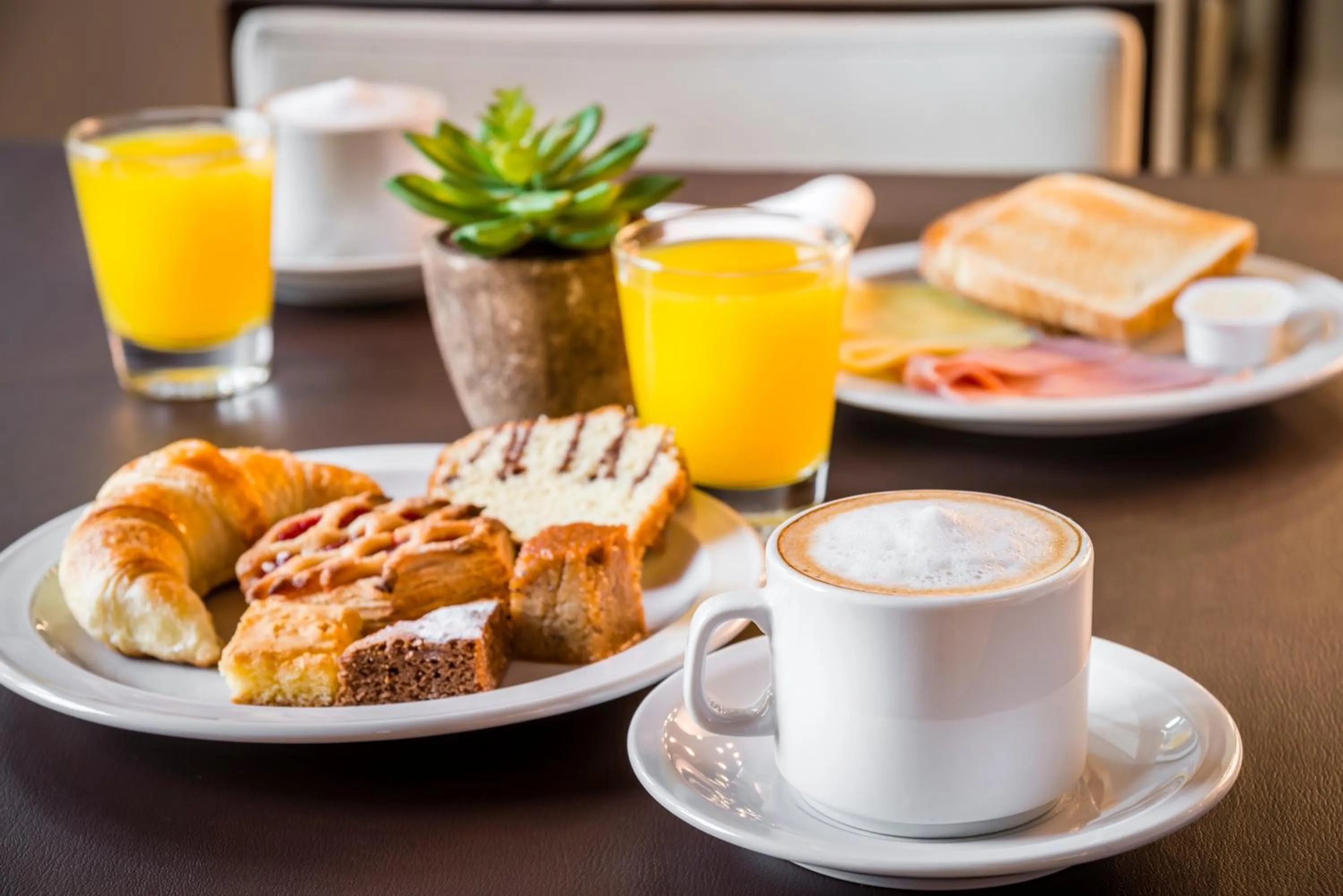 Food and drinks in Montañas Azules Apart Hotel