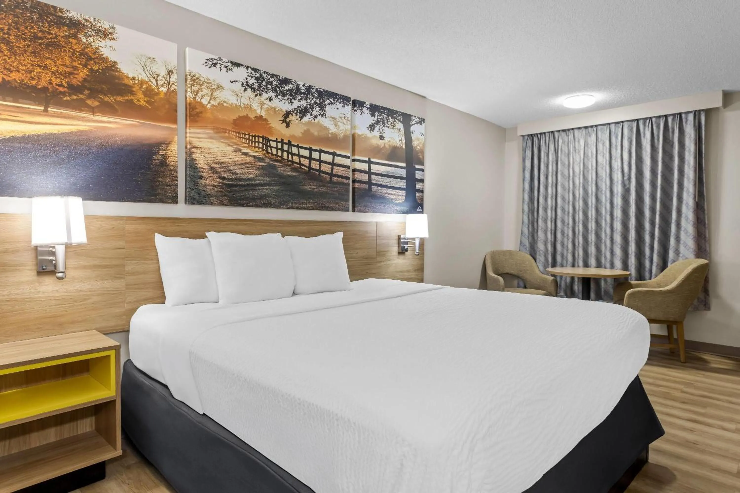 Bed in Days Inn by Wyndham Valdosta I-75