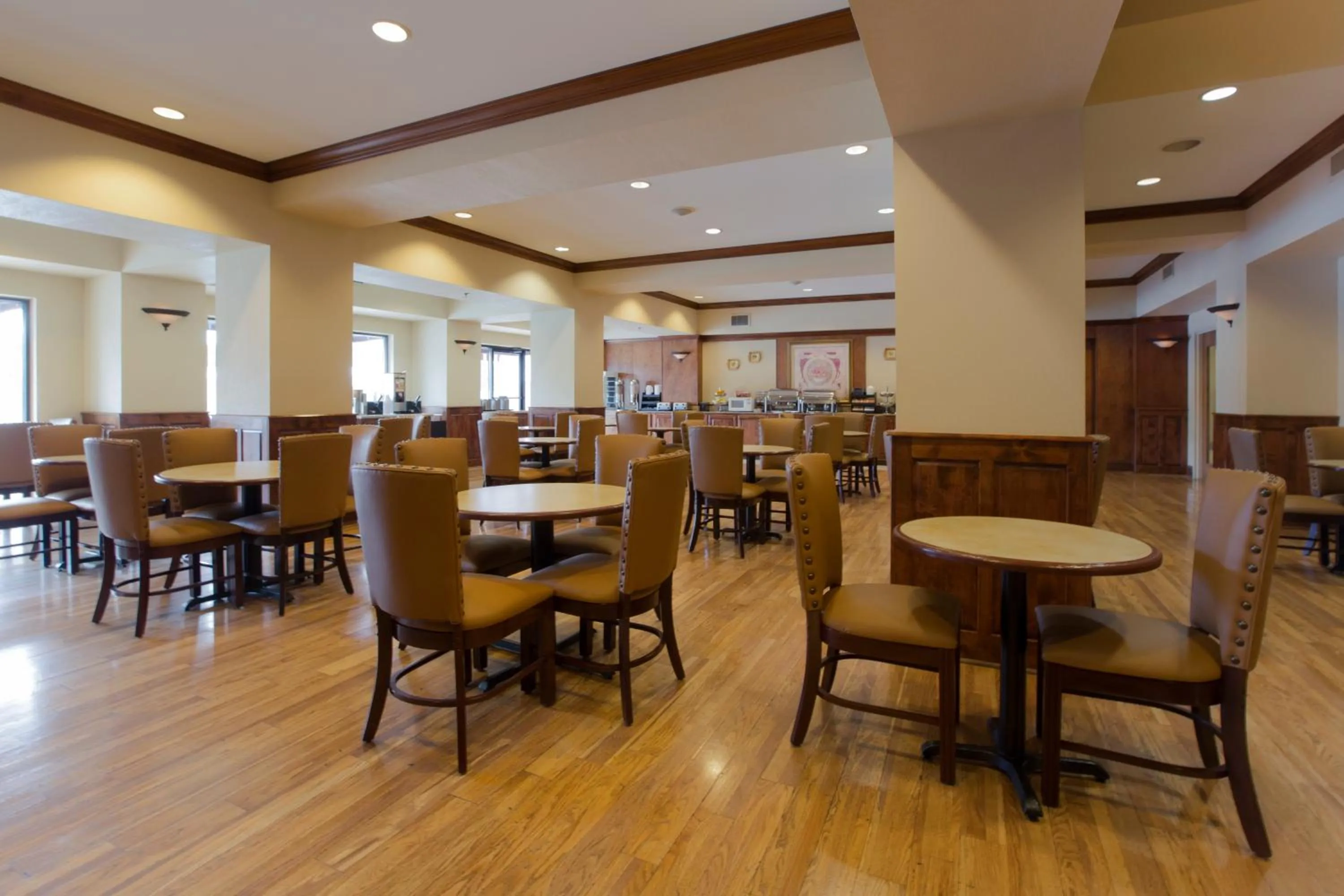 Breakfast in Music Road Resort Hotel and Inn