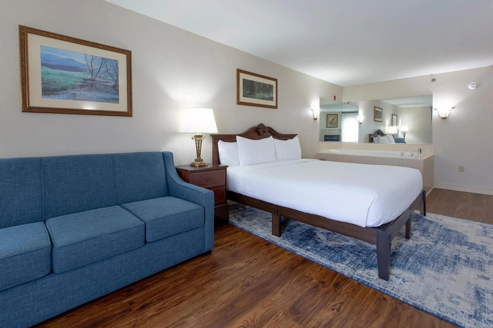 Bed in Music Road Resort Hotel and Inn