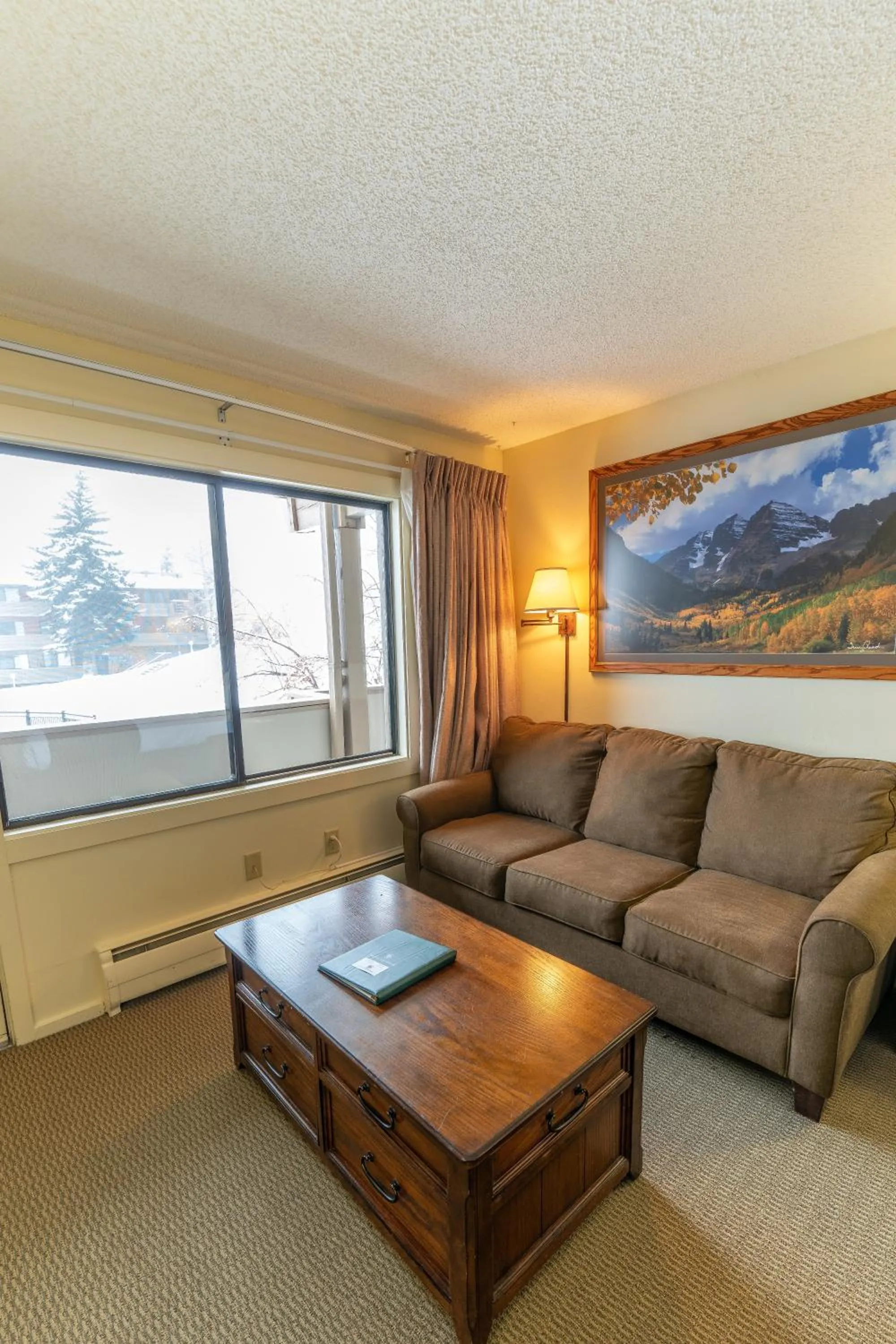 Property building in Pokolodi Lodge