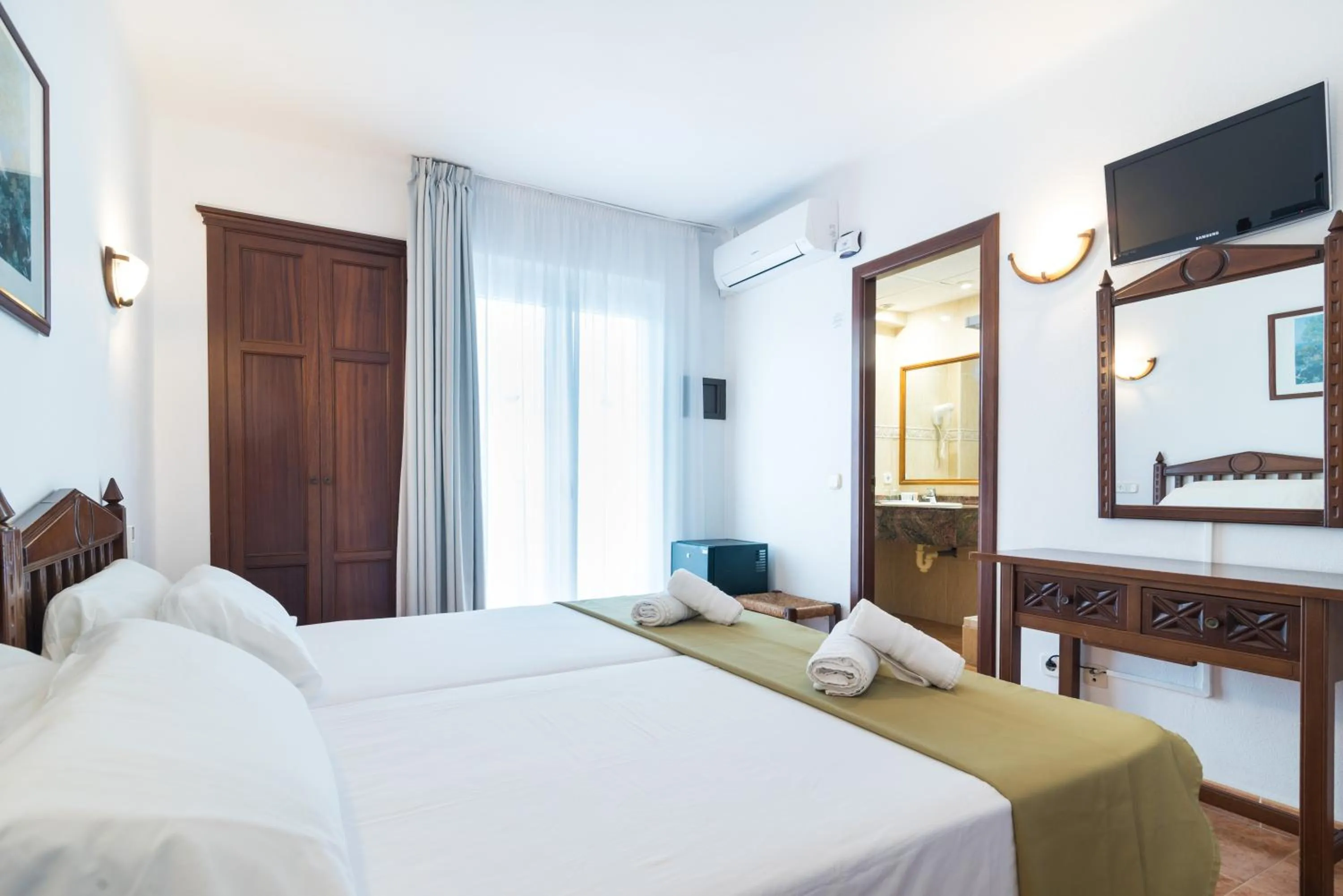 Bed in Hotel Ses Puntetes