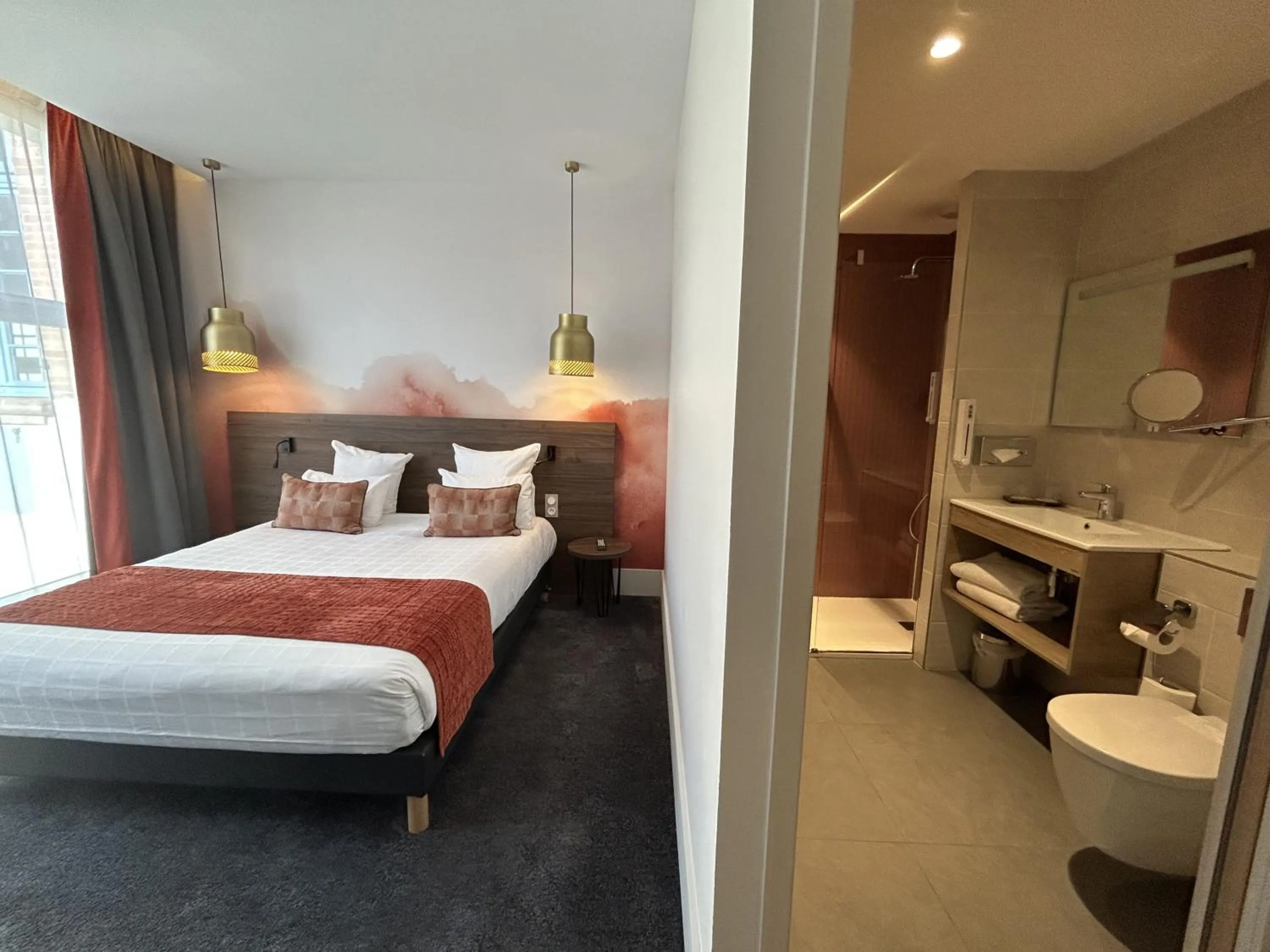 Photo of the whole room, Bed in Abbaye des Capucins Spa & Resort