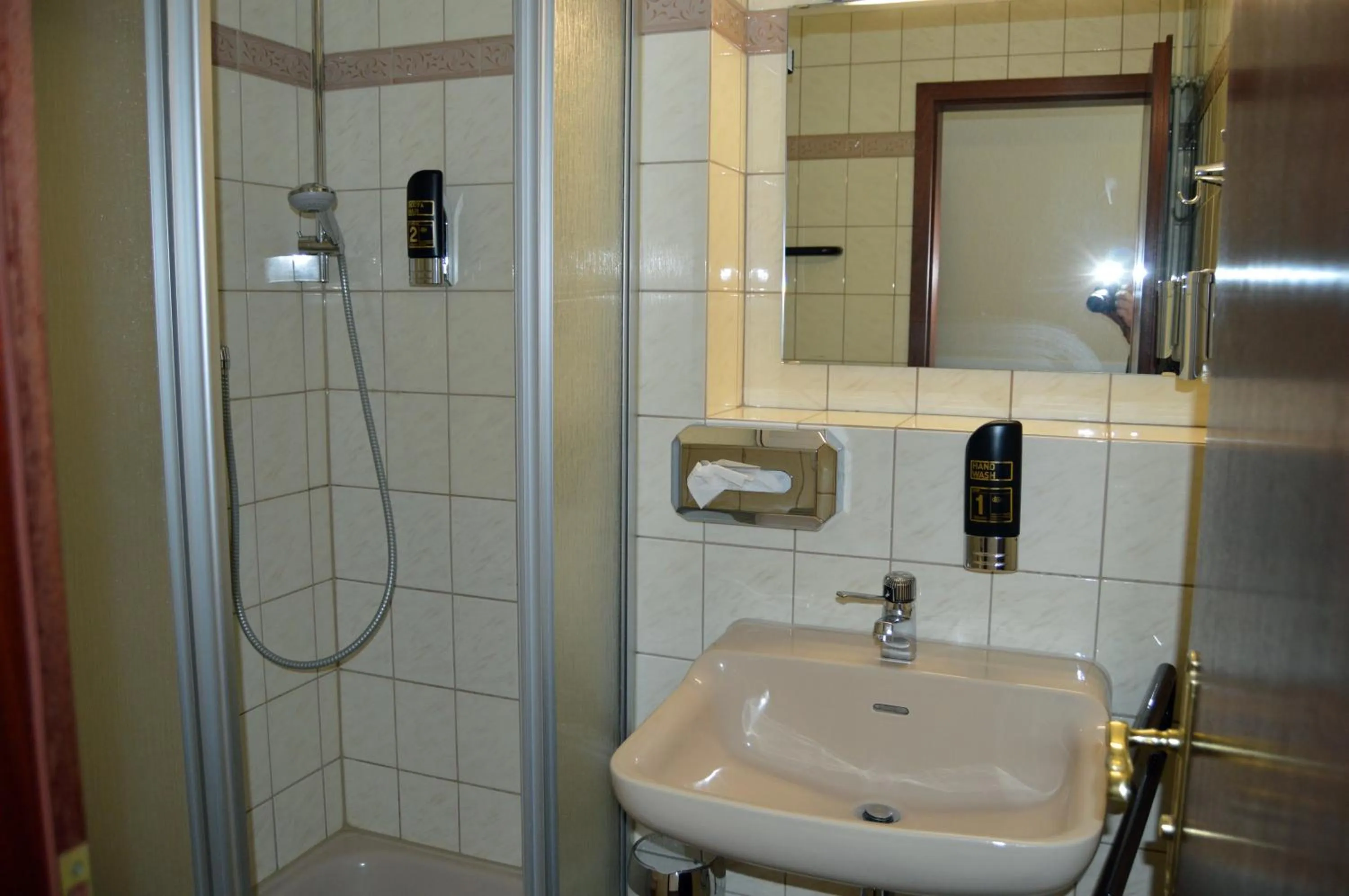 Photo of the whole room in G&H Hotel Rosengarten