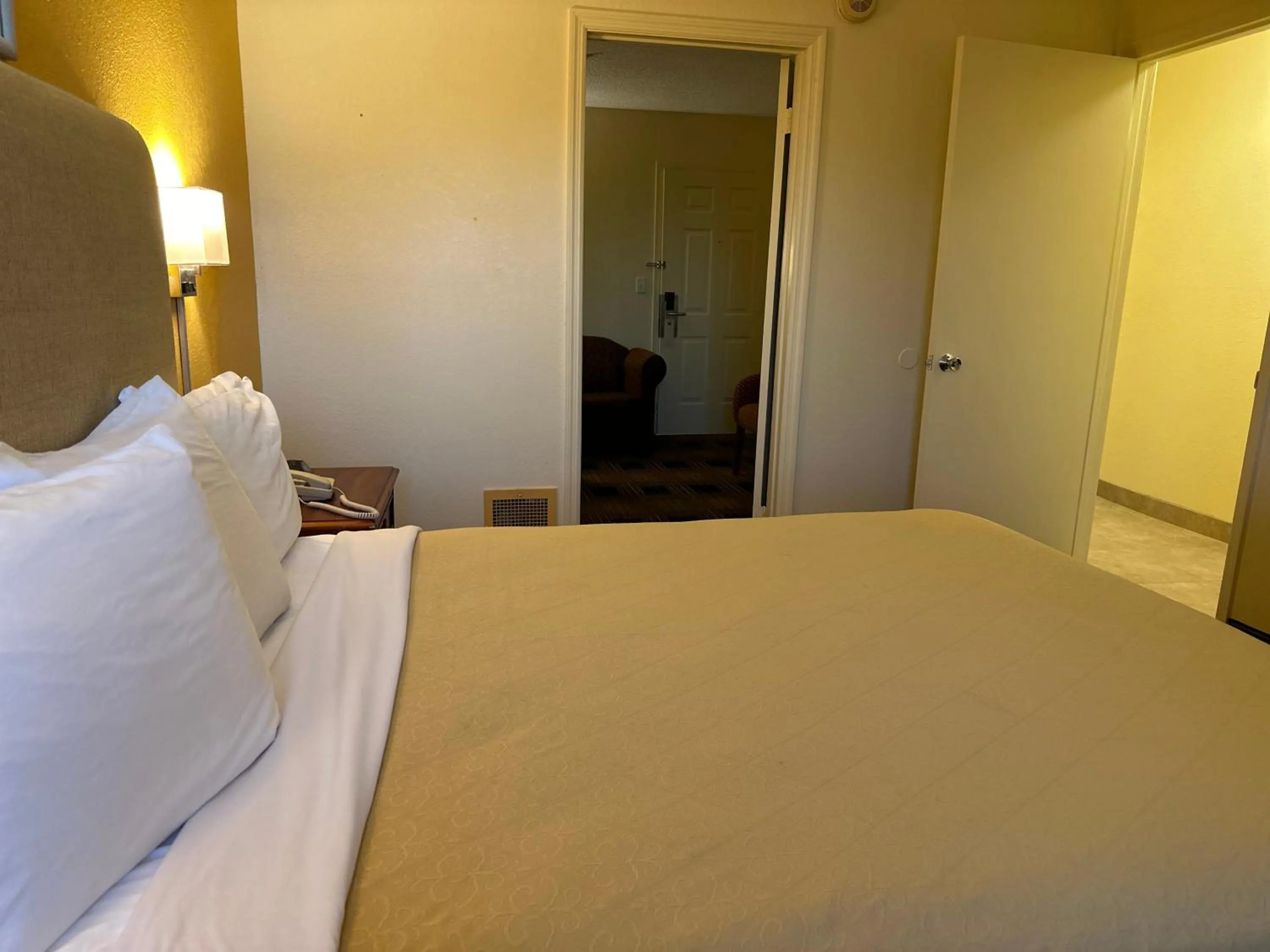 Bed in St. Augustine Island Inn