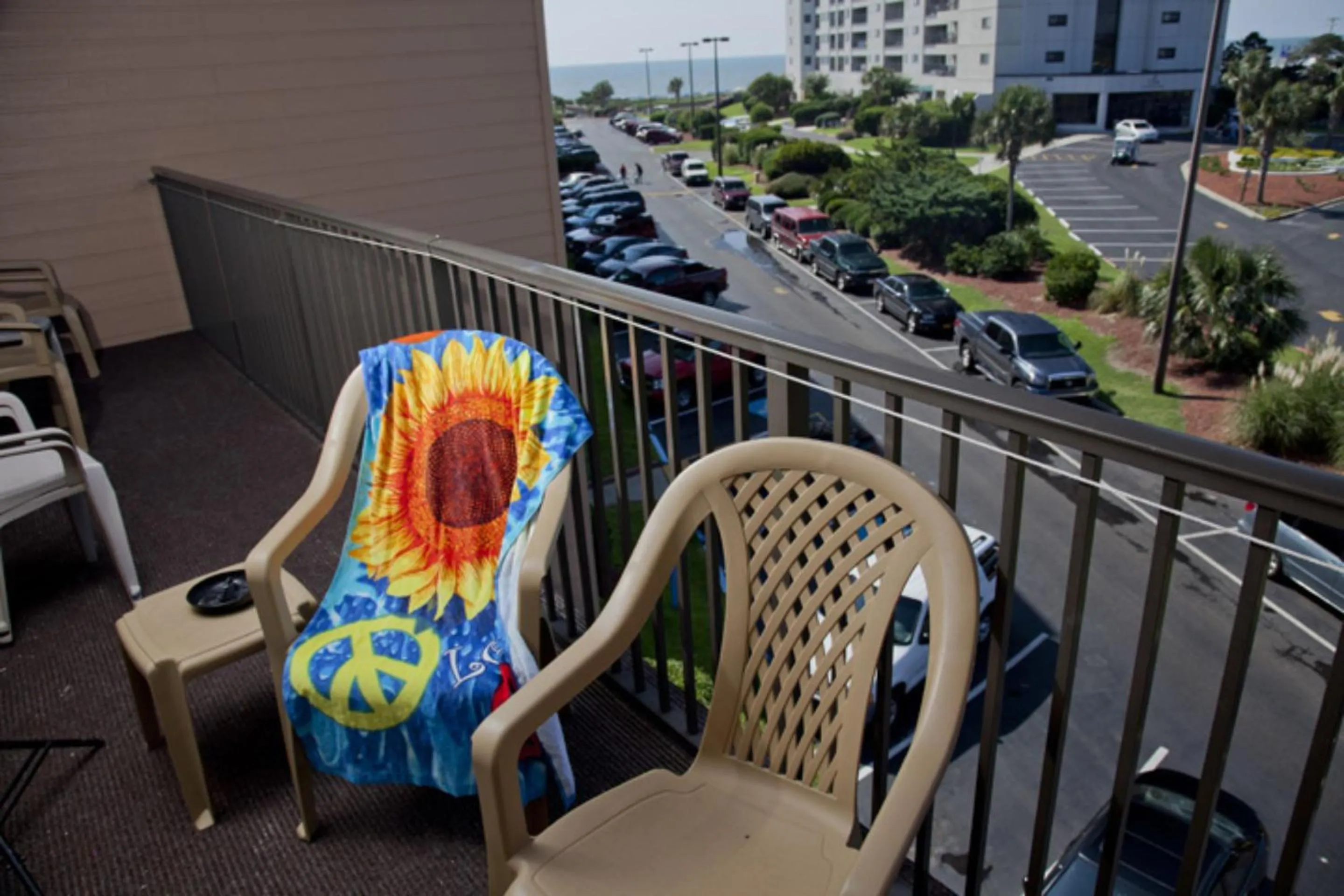 One-Bedroom Apartment with Partial Ocean View in Myrtle Beach Resort