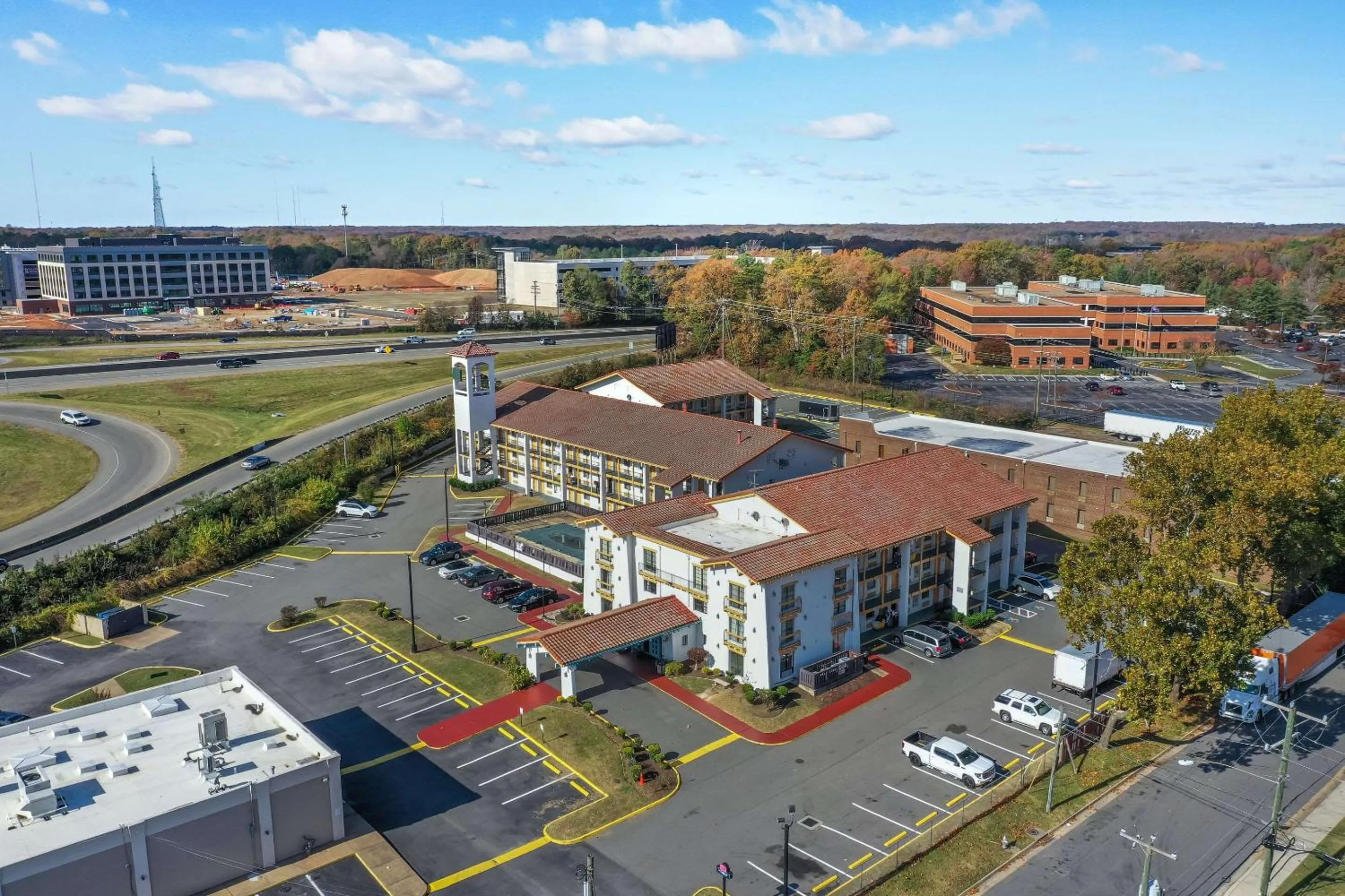 Property building in Econo Lodge Richmond-North Chesterfield