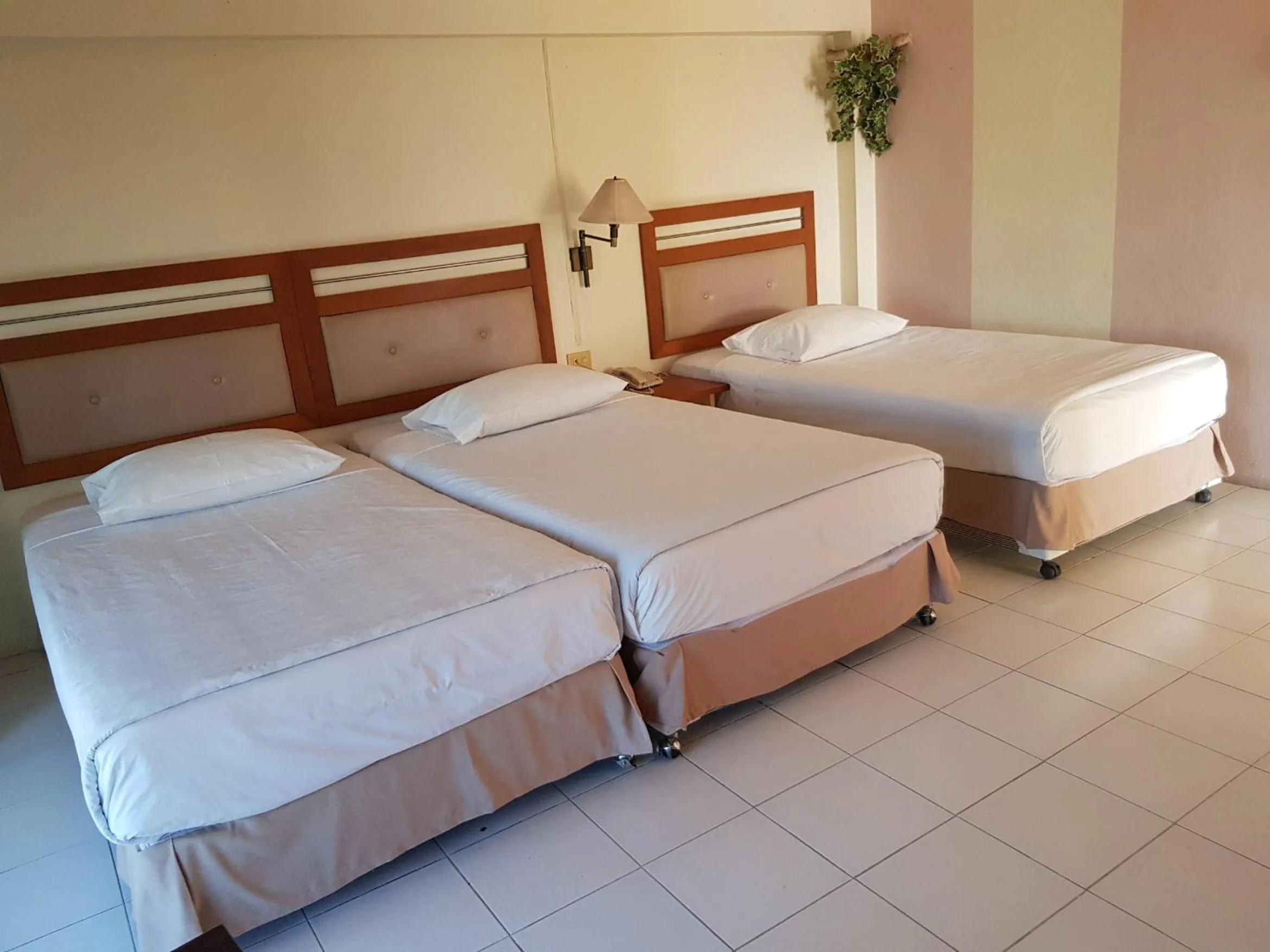 Photo of the whole room, Bed in Casa Holiday Hotel SHA