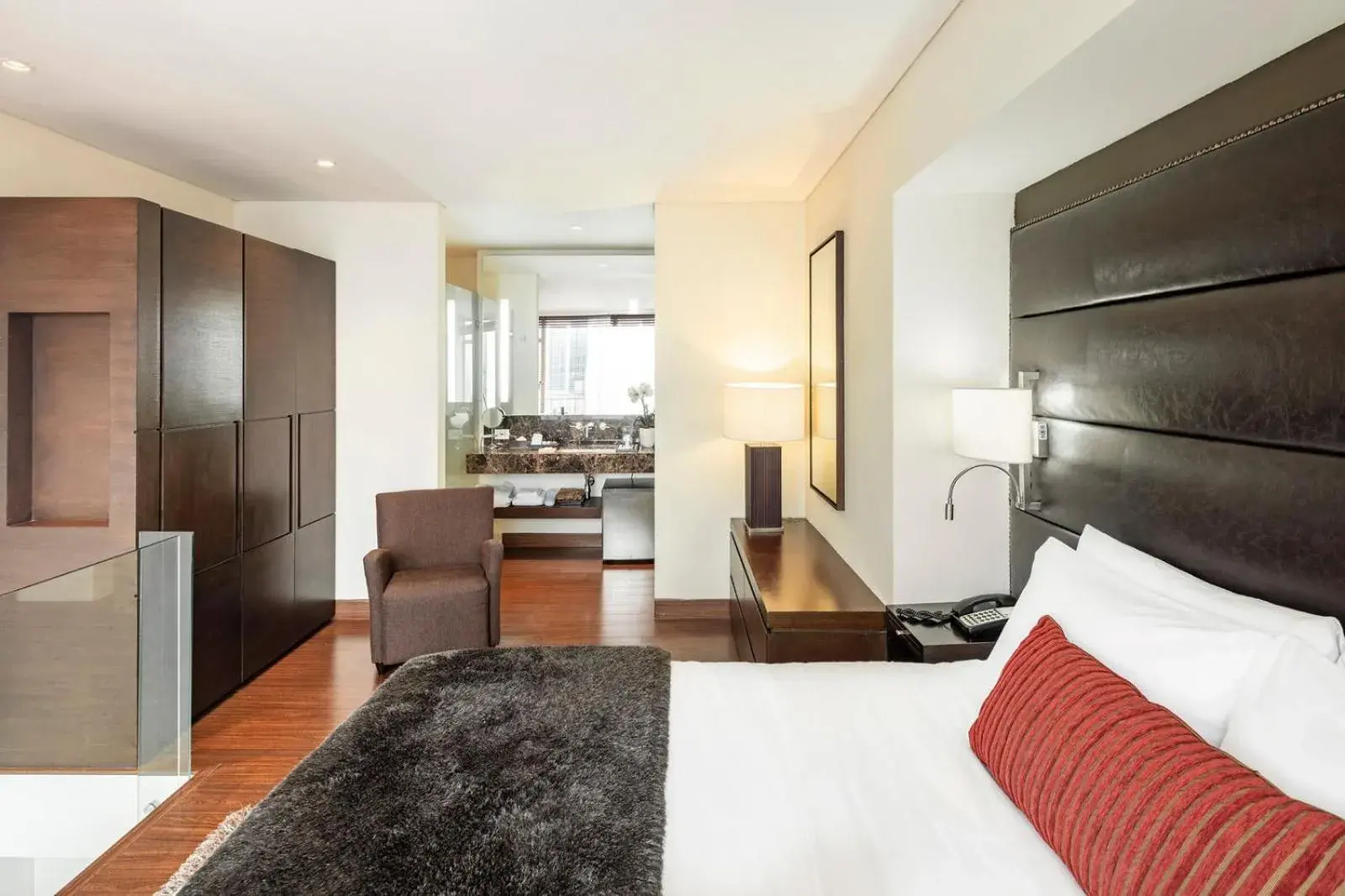 Deluxe Queen Room in Hotel Cabrera Imperial By key 33 Deluxe Queen Room in Hotel Cabrera Imperial By key 33