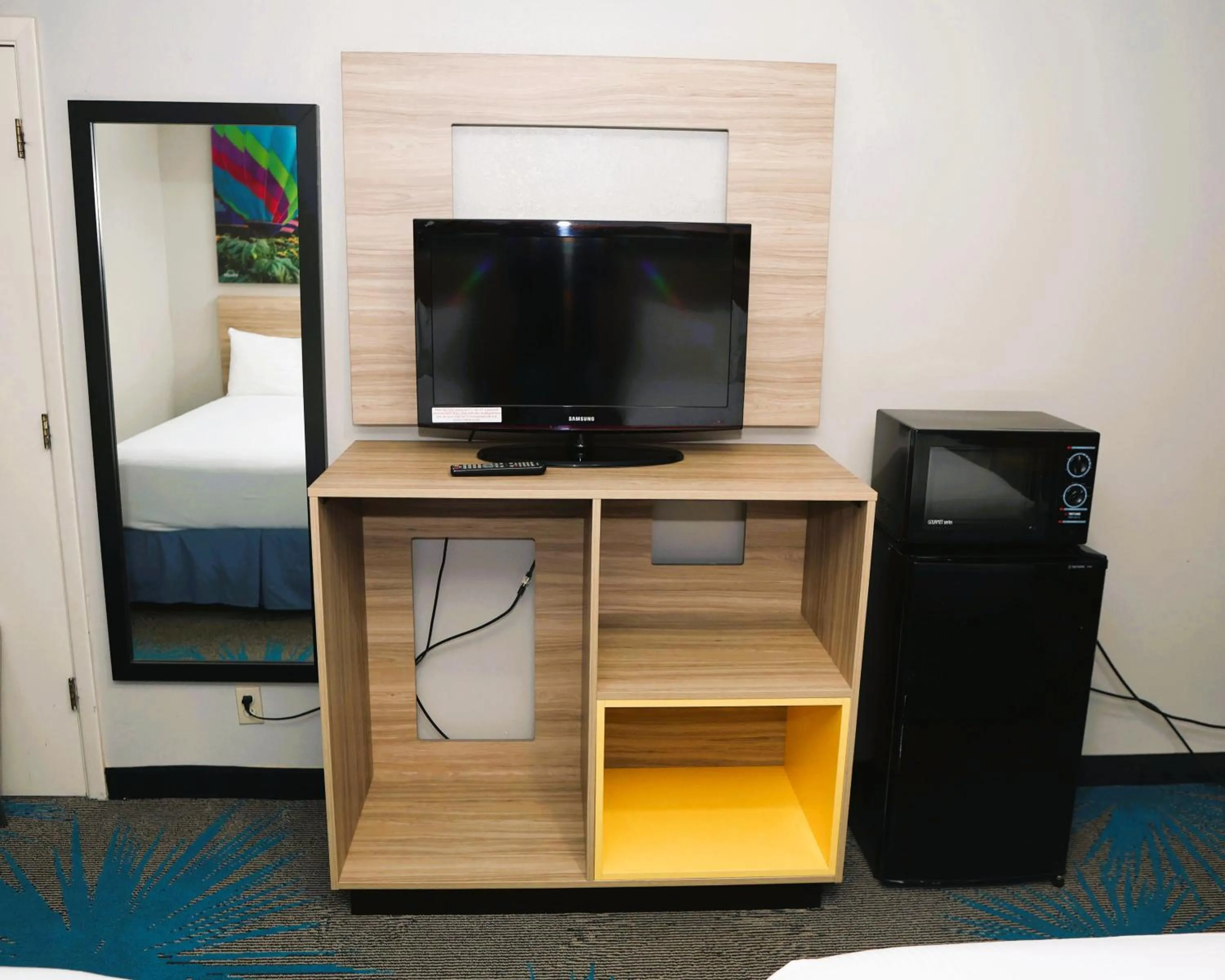 Bedroom, Bed in Days Inn by Wyndham East Albuquerque